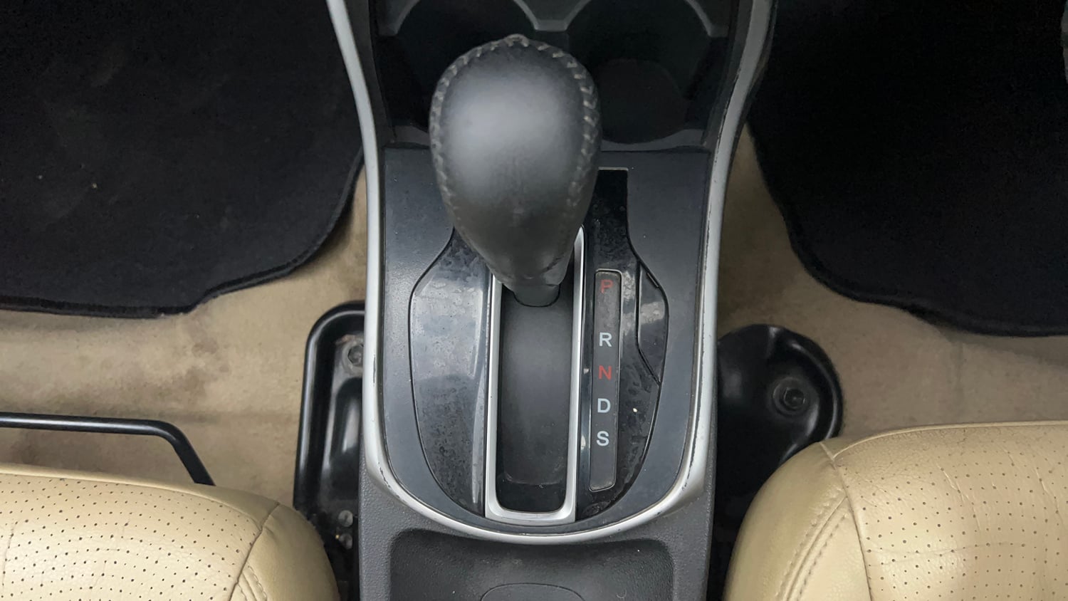 Used 2017 Honda City VX CVT Petrol Petrol Automatic interior GEAR  KNOB VIEW