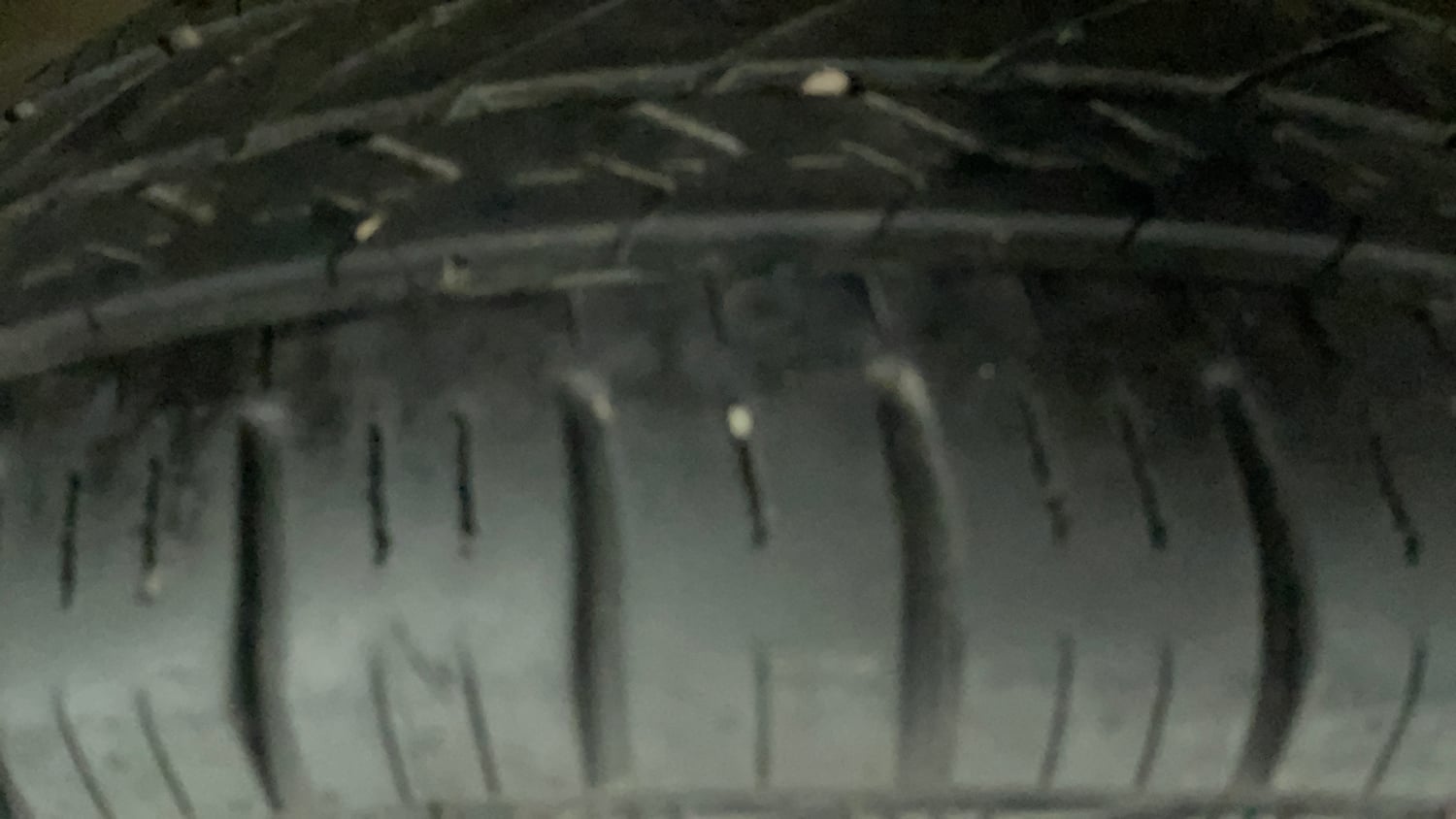 Used 2016 Maruti Suzuki Wagon R VXI Petrol Manual tyres LEFT FRONT TYRE TREAD VIEW