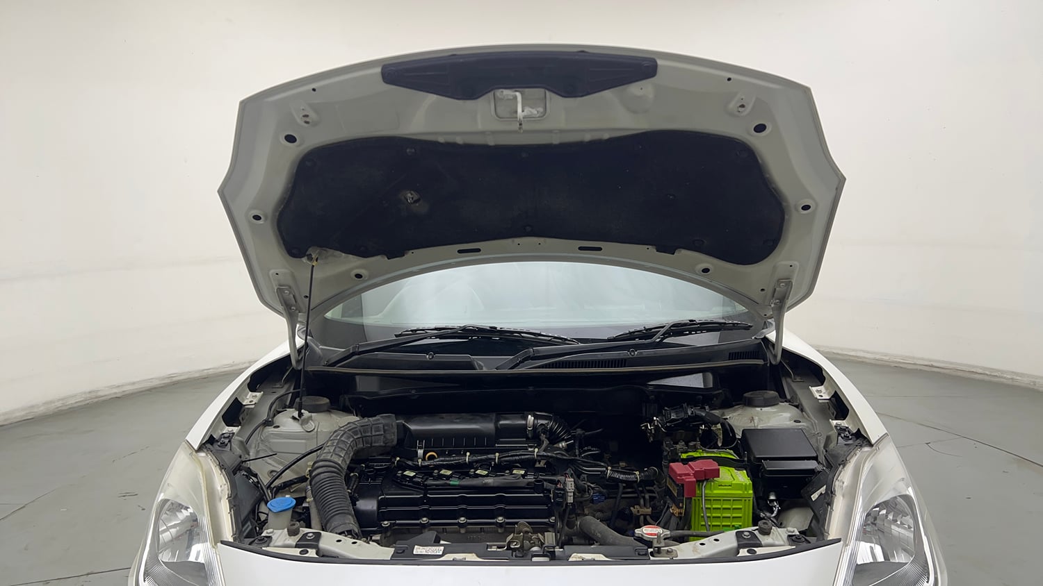 Used 2019 Maruti Suzuki Swift LXi Petrol Manual engine ENGINE & BONNET OPEN FRONT VIEW