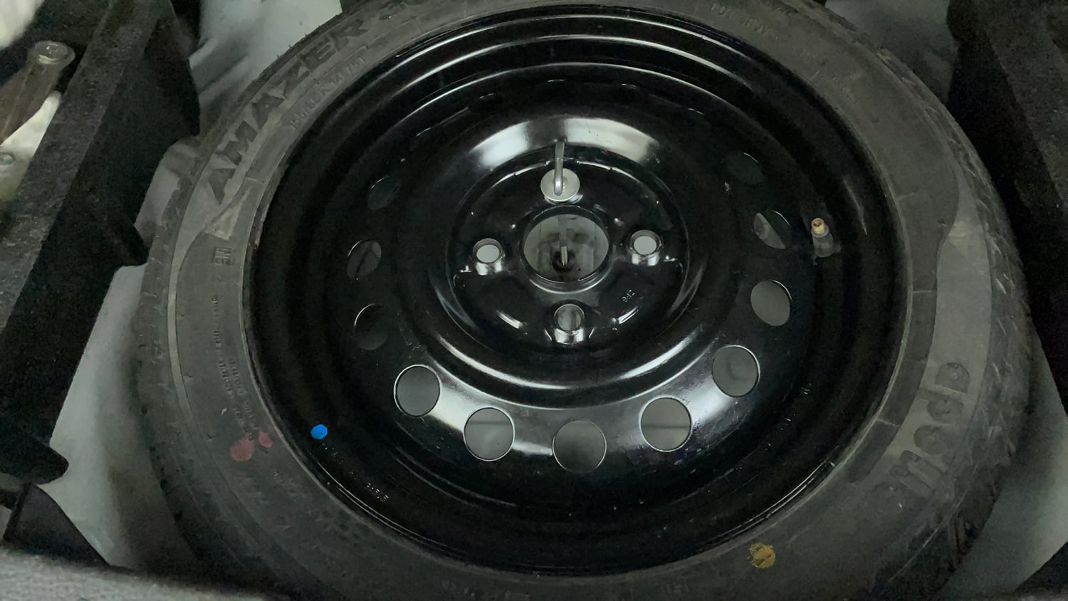 Used 2016 Maruti Suzuki Wagon R VXI Petrol Manual tyres SPARE TYRE VIEW