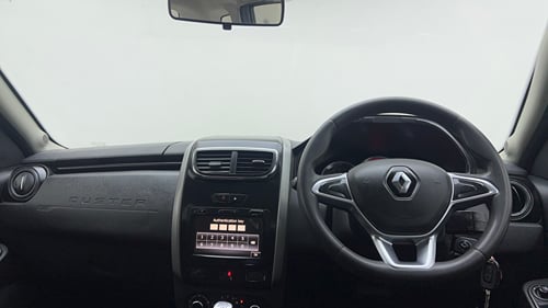 Used 2021 Renault Duster RXS 1.3 Turbo Petrol MT Petrol Manual interior DASHBOARD VIEW