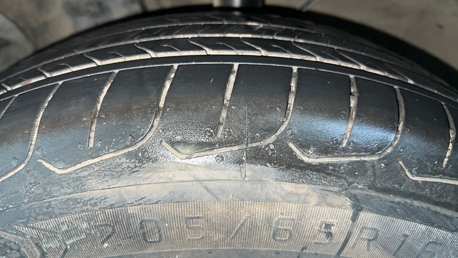 Used 2018 Hyundai Creta SX 1.6 Petrol Petrol Manual tyres LEFT FRONT TYRE TREAD VIEW