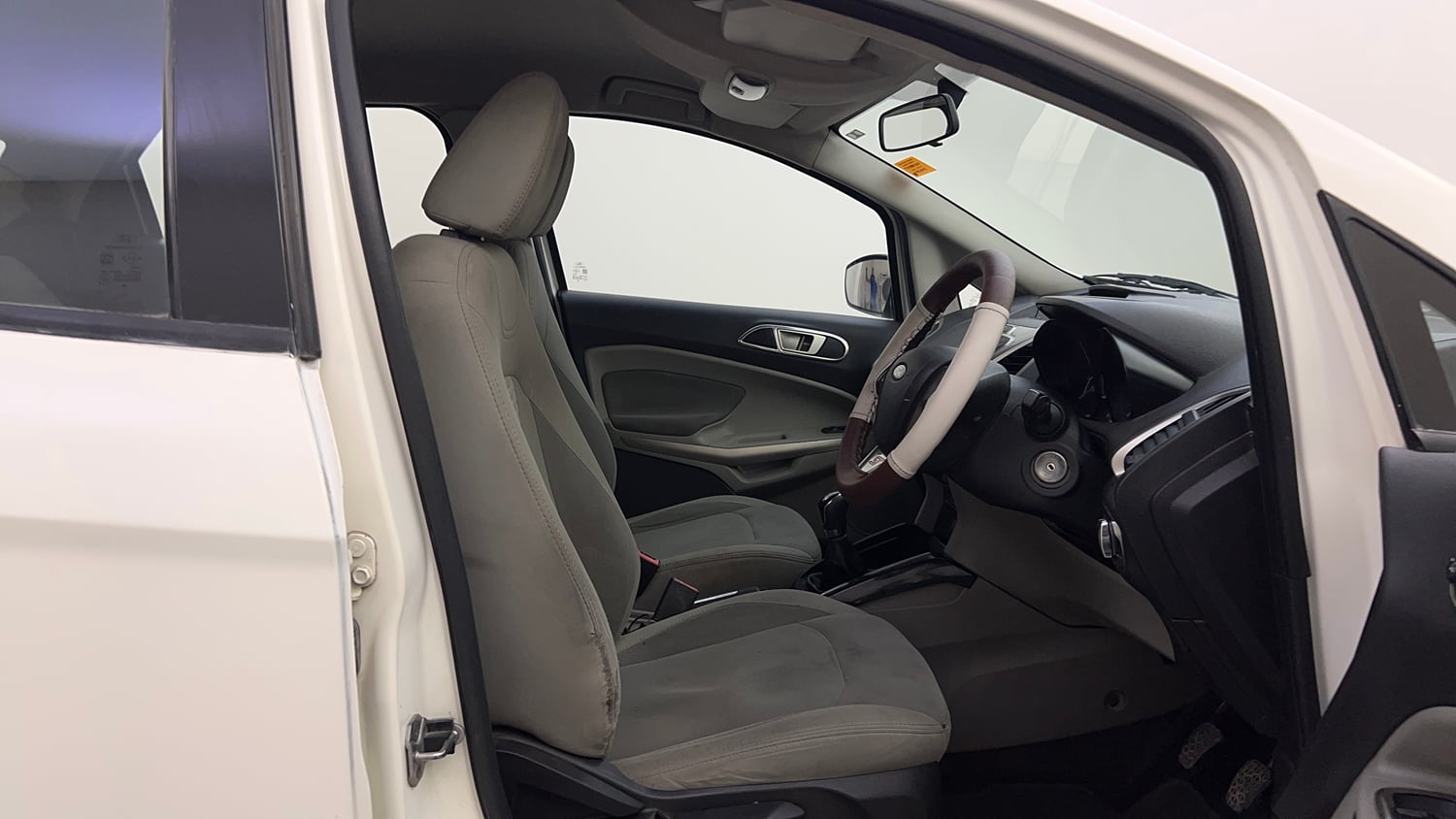 Used 2015 Ford EcoSport Trend 1.5 TDCi Diesel Manual interior RIGHT SIDE FRONT DOOR CABIN VIEW