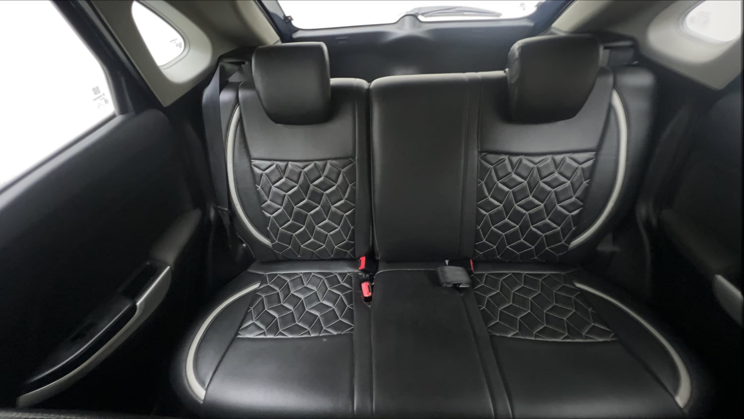 Used 2018 Maruti Suzuki Baleno Delta 1.2 Petrol Manual interior REAR SEAT CONDITION VIEW
