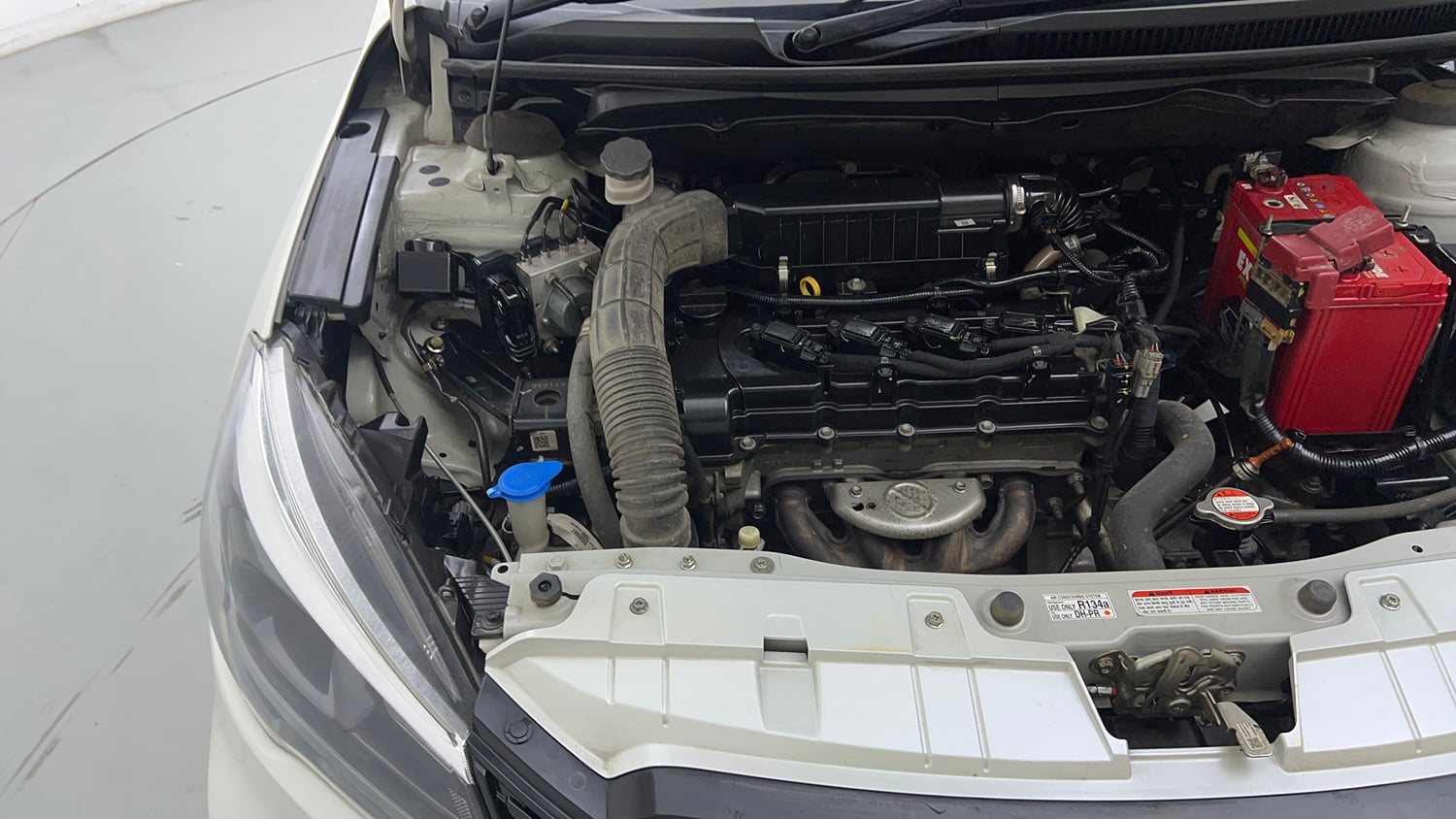 Used 2022 Maruti Suzuki Ciaz Alpha 1.5 AT Petrol Automatic engine ENGINE RIGHT SIDE VIEW