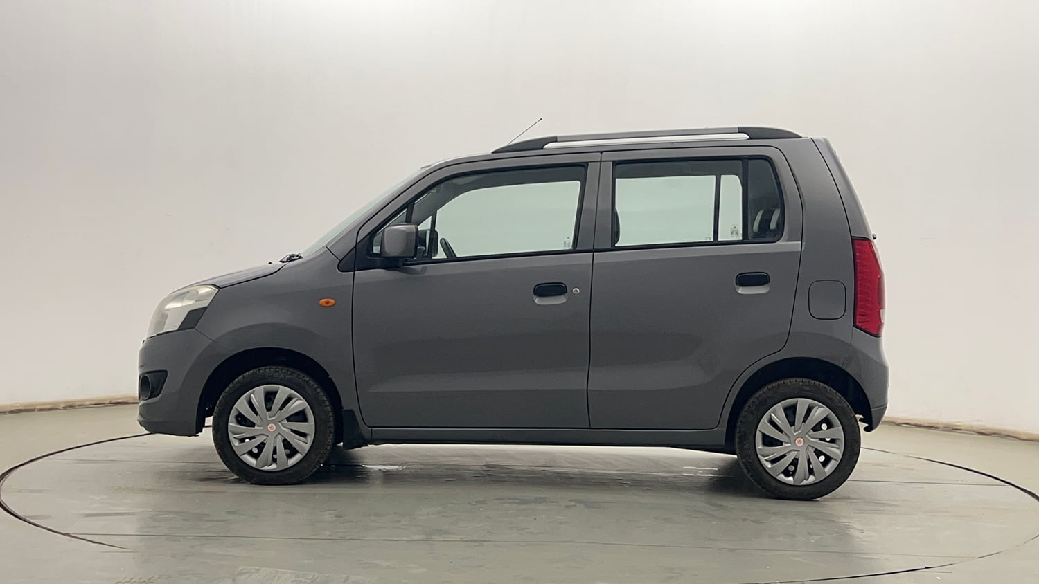 Used 2016 Maruti Suzuki Wagon R VXI Petrol Manual exterior LEFT SIDE VIEW