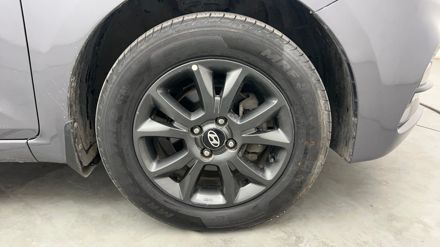 Used 2018 Hyundai Elite i20 Asta 1.2 Petrol Manual tyres RIGHT FRONT TYRE RIM VIEW
