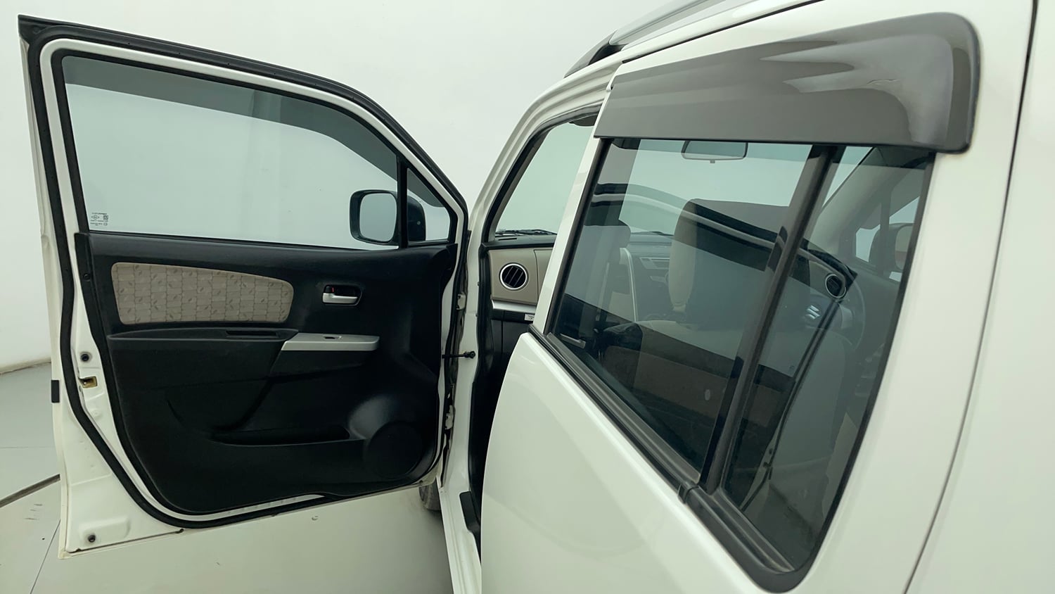Used 2016 Maruti Suzuki Wagon R VXI Petrol Manual interior LEFT FRONT DOOR OPEN VIEW