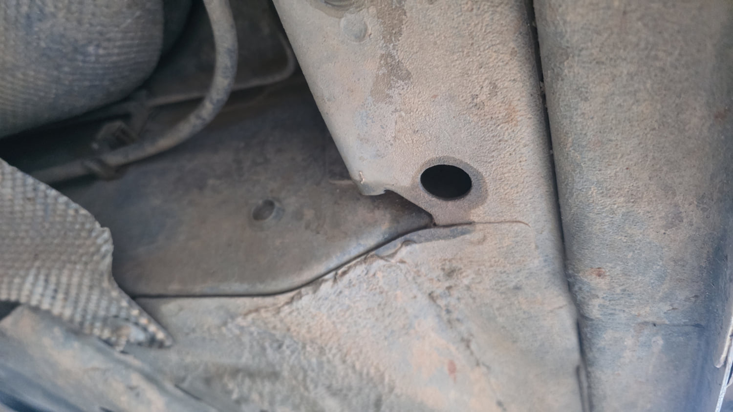 Used 2017 Ford EcoSport Titanium 1.5L TDCi Diesel Manual extra REAR RIGHT UNDERBODY VIEW