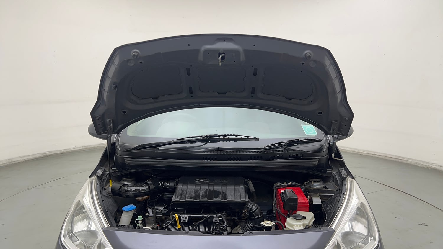 Used 2017 Hyundai Grand i10 Magna 1.2 Kappa VTVT Petrol Manual engine ENGINE & BONNET OPEN FRONT VIEW