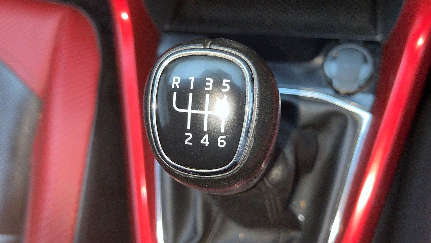 Used 2023 Skoda Kushaq Monte Carlo 1.5L TSI MT Petrol Manual interior GEAR  KNOB VIEW
