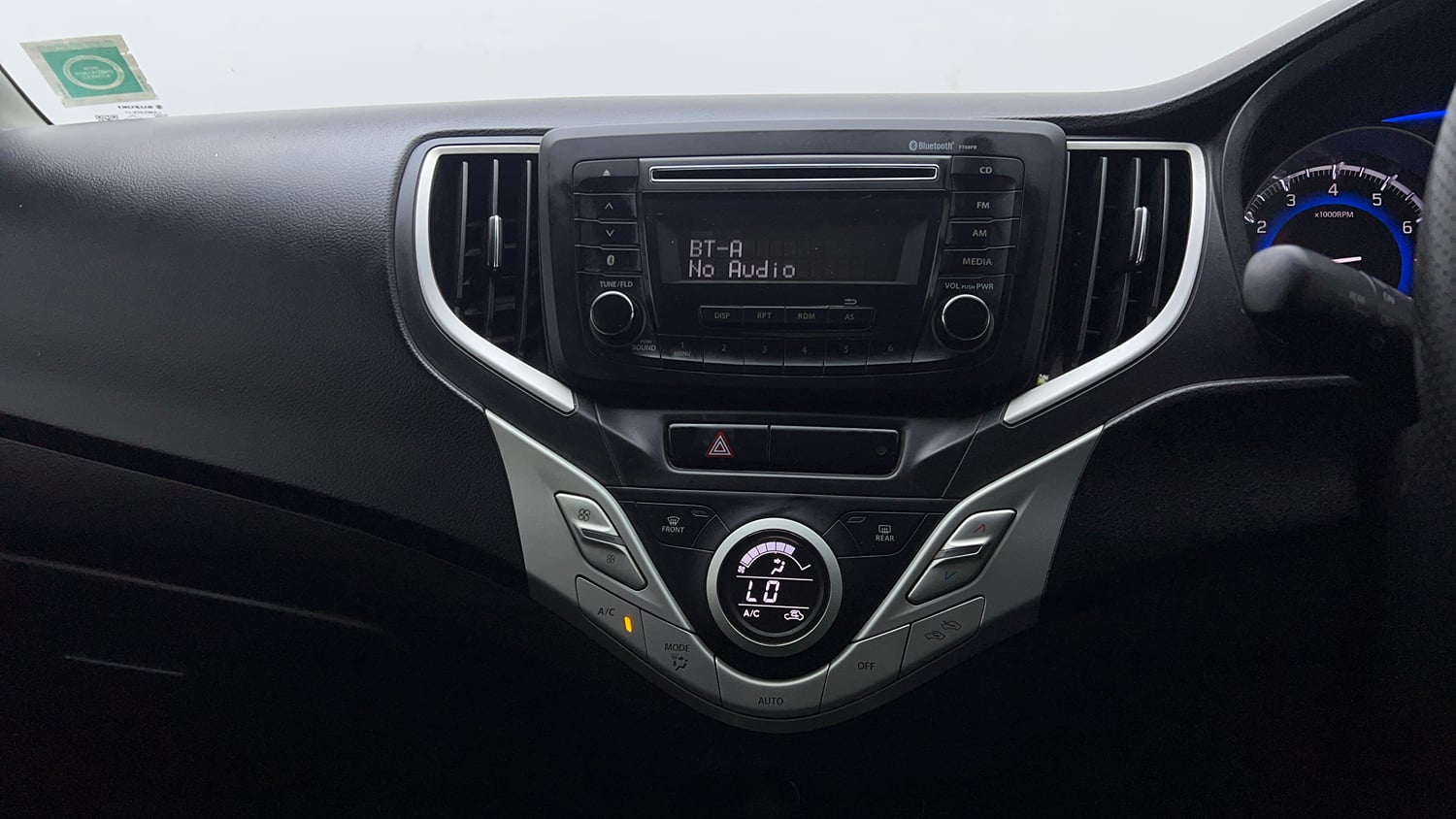 Used 2018 Maruti Suzuki Baleno Delta 1.2 Petrol Manual interior MUSIC SYSTEM & AC CONTROL VIEW