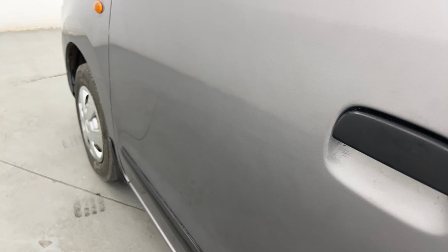 Used 2017 Maruti Suzuki Wagon R LXI CNG Cng Manual dents MINOR SCRATCH
