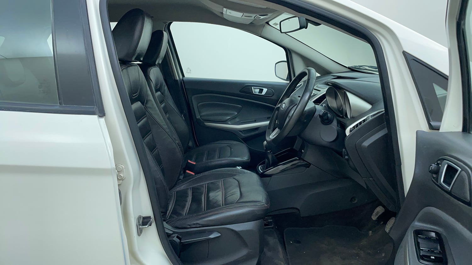 Used 2016 Ford EcoSport Titanium 1.5L TDCi Diesel Manual interior RIGHT SIDE FRONT DOOR CABIN VIEW