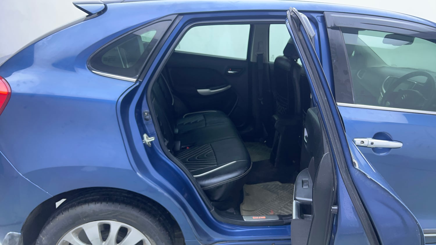 Used 2018 Maruti Suzuki Baleno Alpha 1.2 Petrol Manual interior RIGHT SIDE REAR DOOR CABIN VIEW