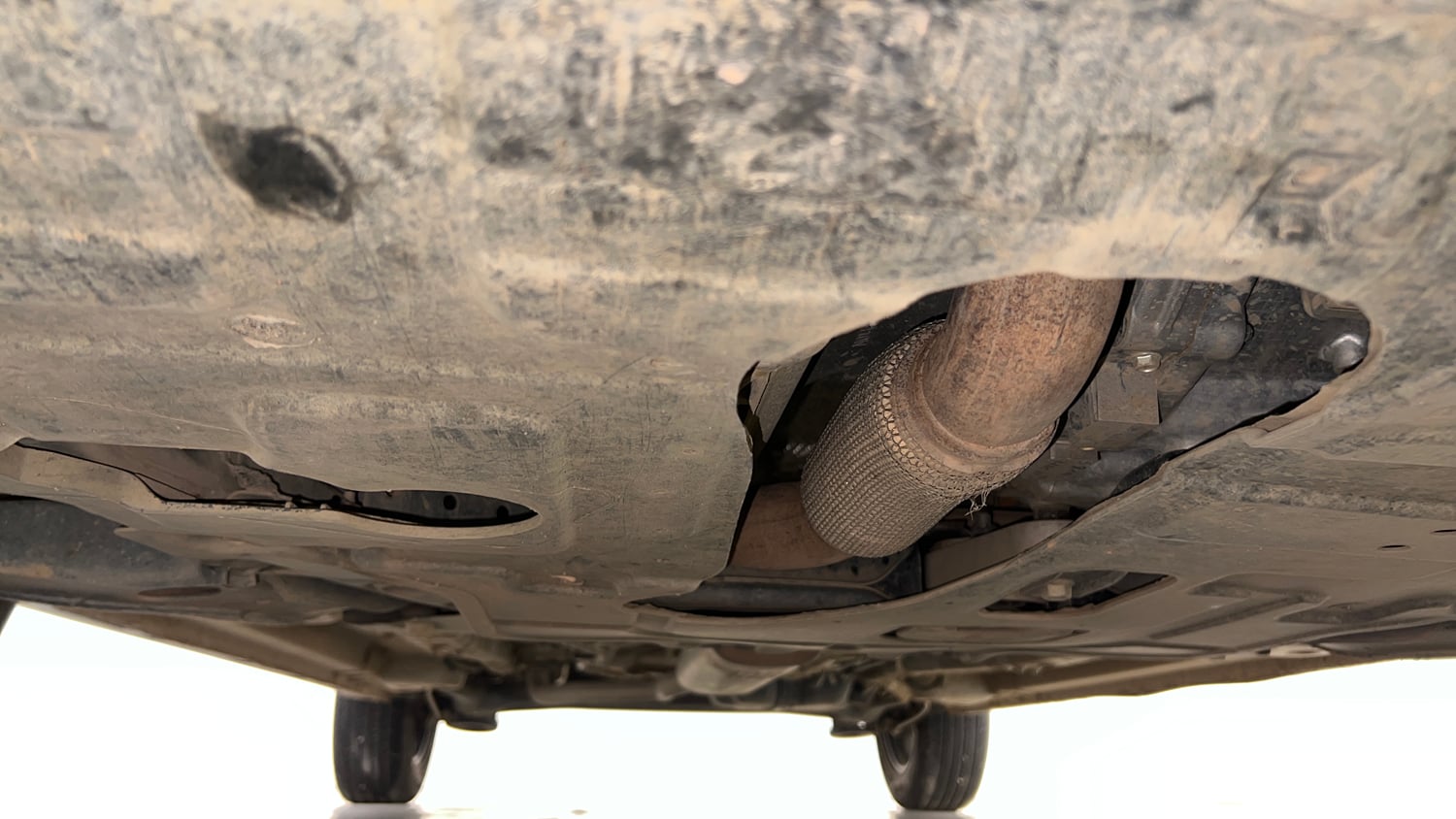 Used 2026 Mahindra XUV 3XO AX5 1.2 Petrol AT Petrol Automatic extra FRONT LEFT UNDERBODY VIEW
