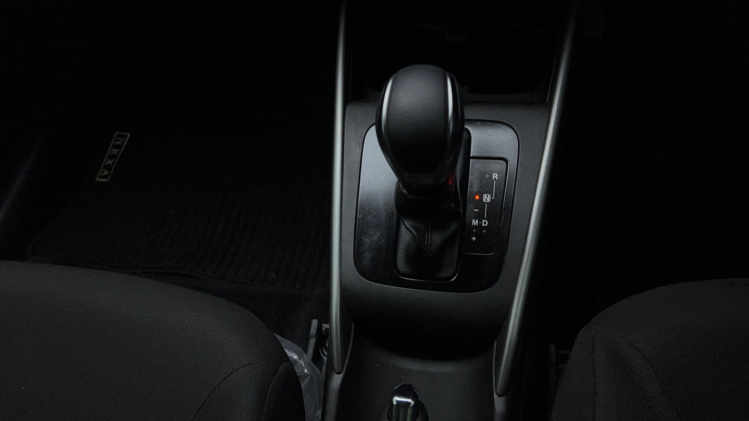 Used 2023 Maruti Suzuki Baleno Alpha AGS Petrol Automatic interior GEAR  KNOB VIEW