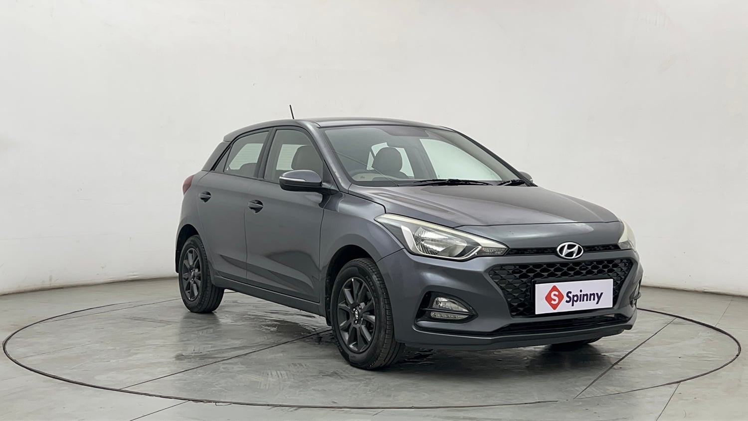Used 2018 Hyundai Elite i20 Asta 1.2 Petrol Manual exterior RIGHT FRONT CORNER VIEW