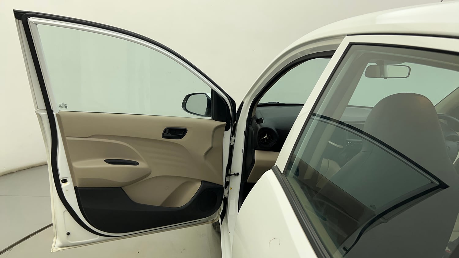 Used 2020 Hyundai Santro Sportz CNG Cng Manual interior LEFT FRONT DOOR OPEN VIEW
