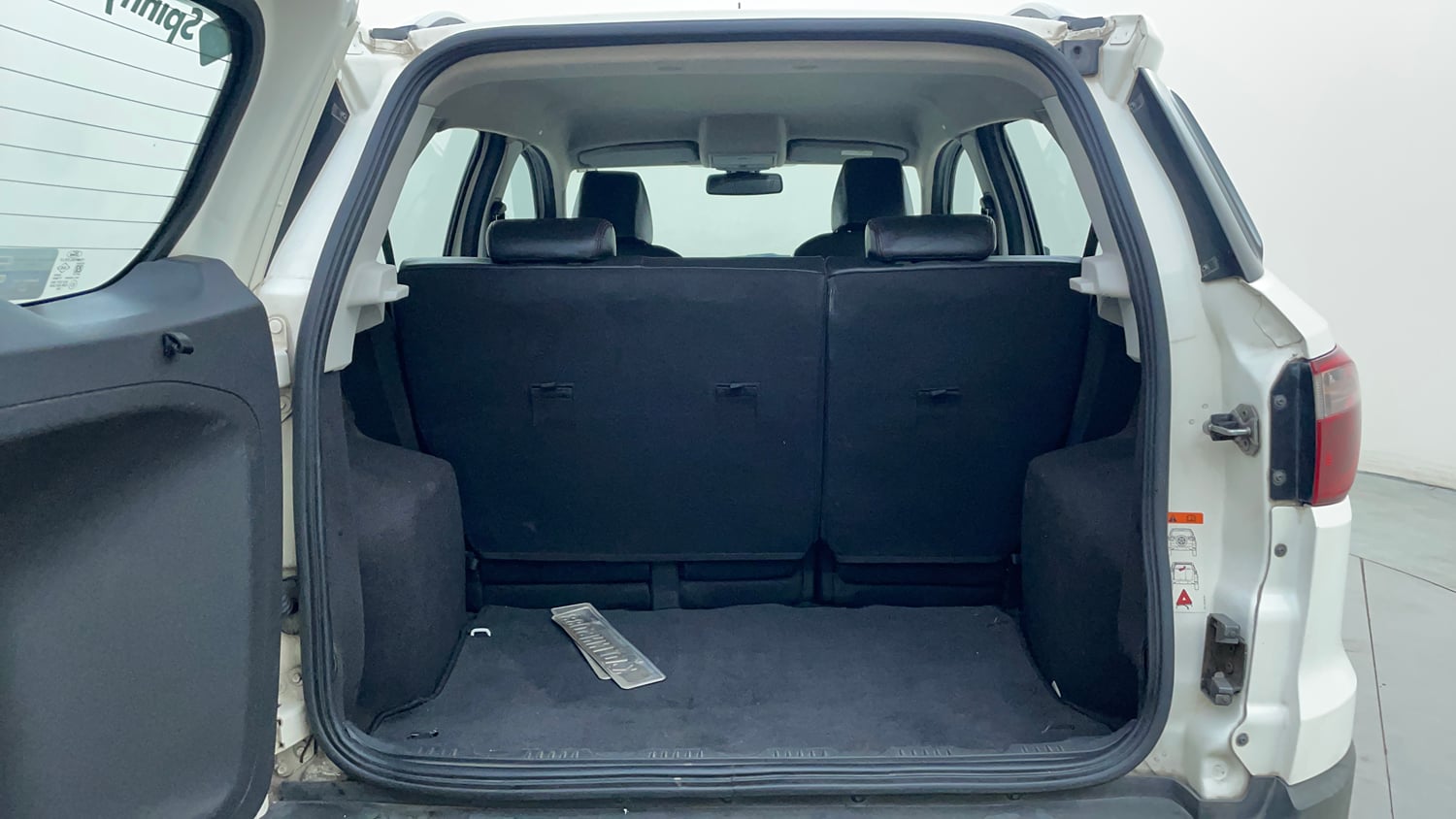 Used 2016 Ford EcoSport Titanium 1.5L TDCi Diesel Manual interior DICKY INSIDE VIEW