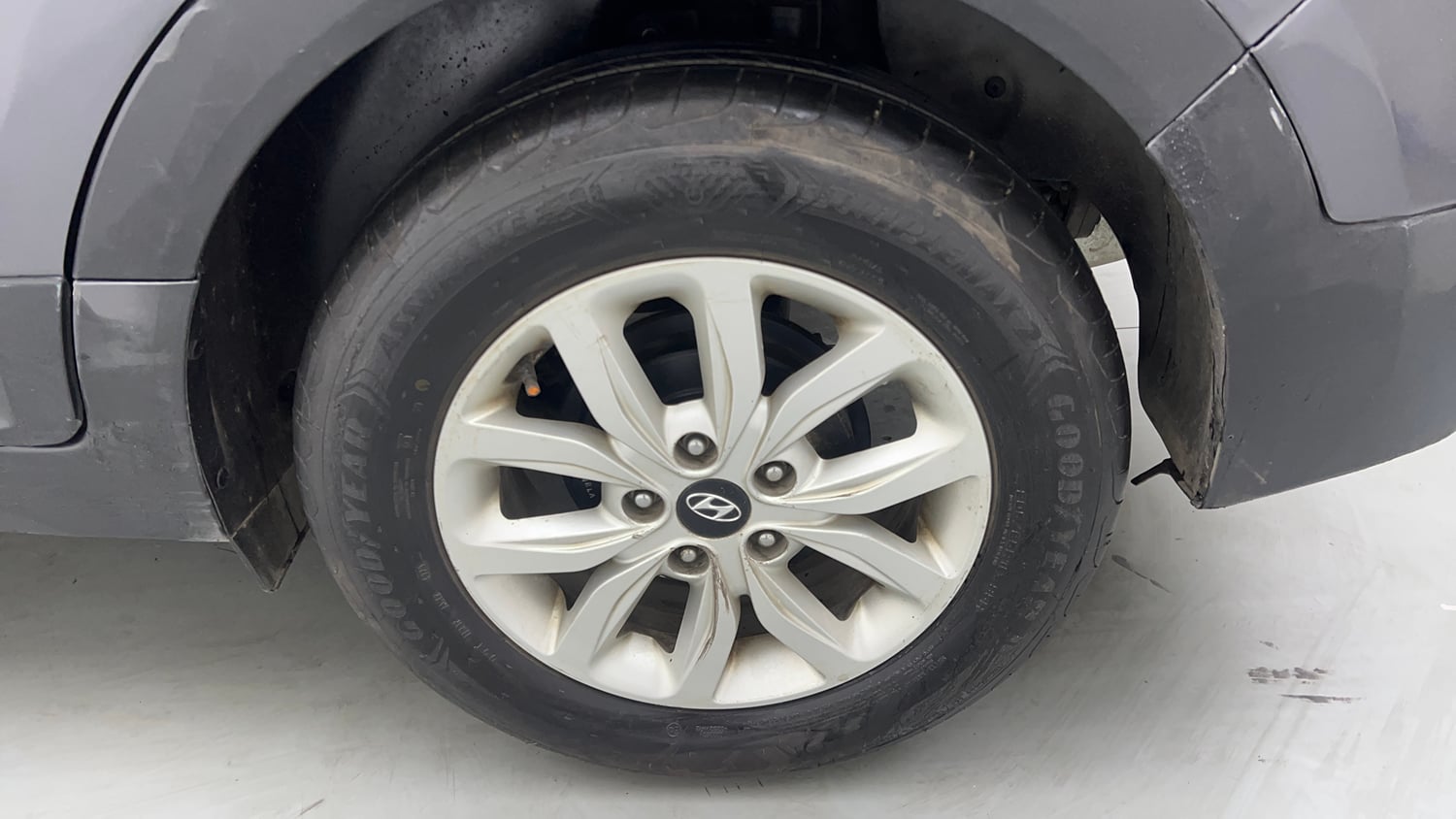 Used 2018 Hyundai Creta SX 1.6 Petrol Petrol Manual tyres LEFT REAR TYRE RIM VIEW