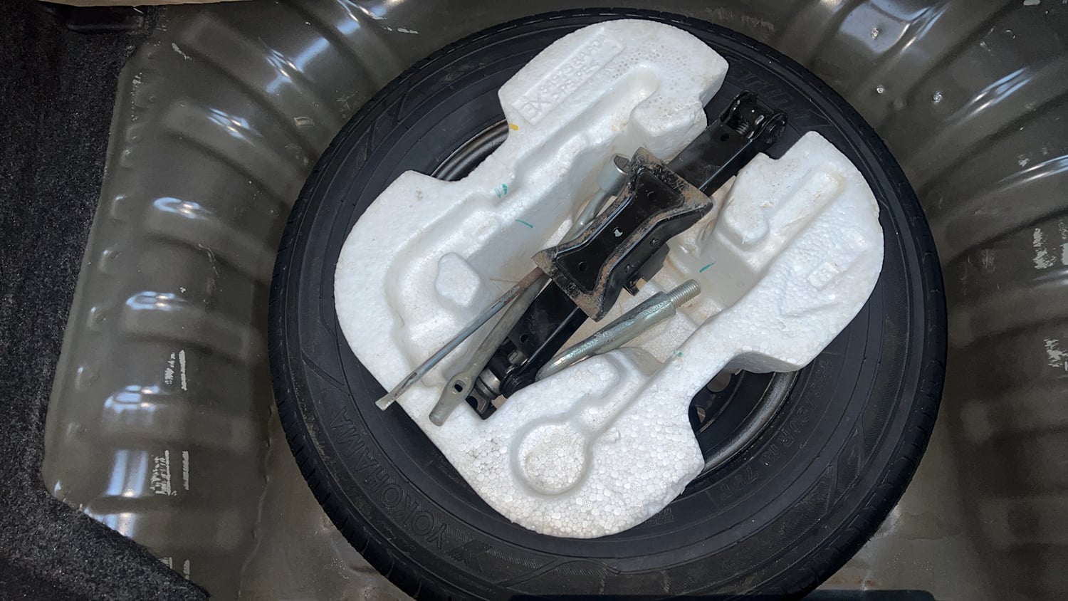 Used 2014 Nissan Micra Active XL Petrol Manual tyres SPARE TYRE VIEW