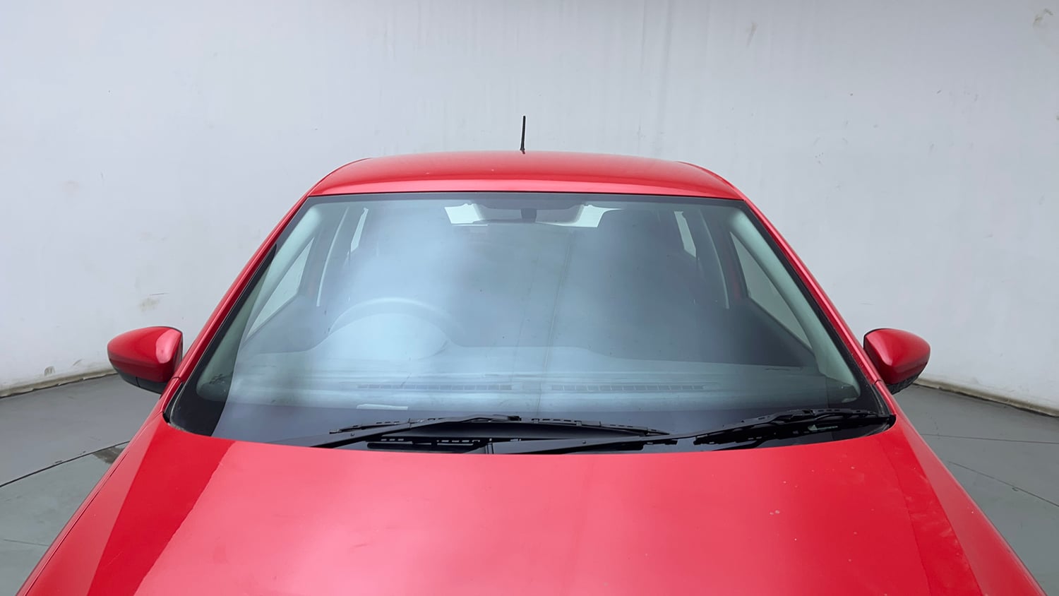 Used 2016 Volkswagen Polo Comfortline 1.2L (P) Petrol Manual exterior FRONT WINDSHIELD VIEW