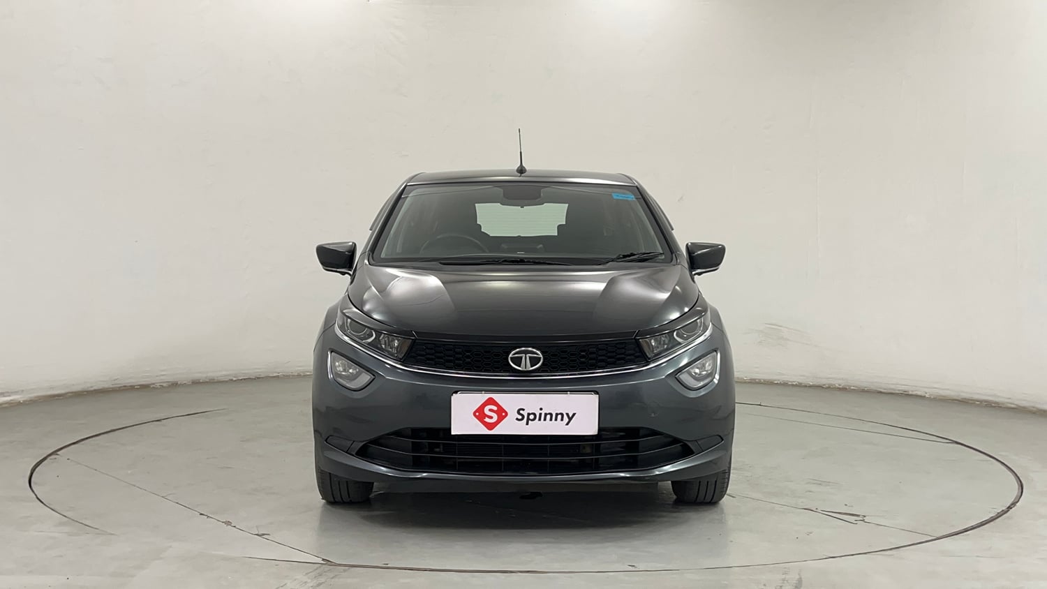 Used 2021 Tata Altroz XZ Petrol Petrol Manual exterior FRONT VIEW