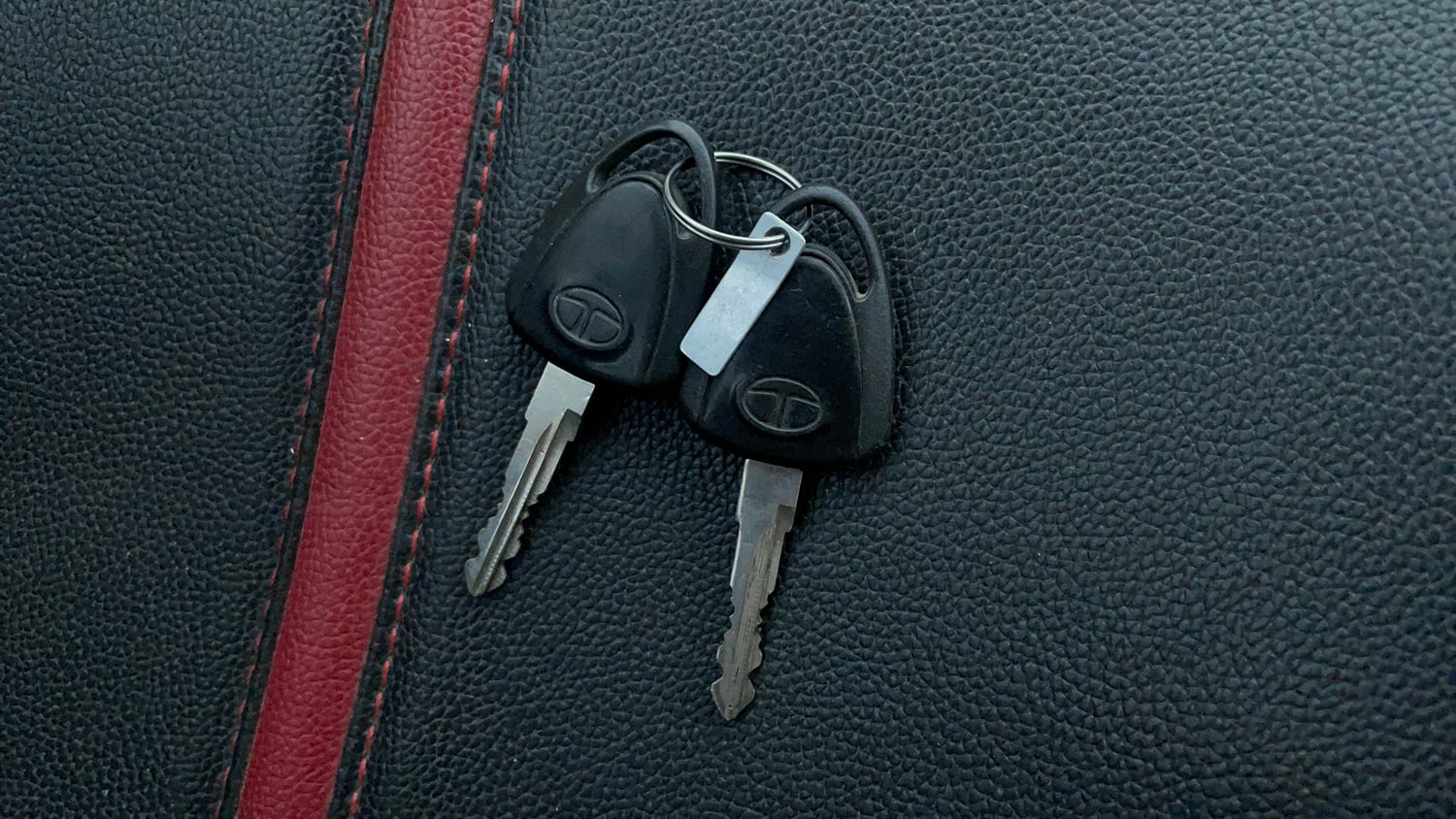 Used 2012 Tata Nano LX Petrol Manual extra CAR KEY VIEW