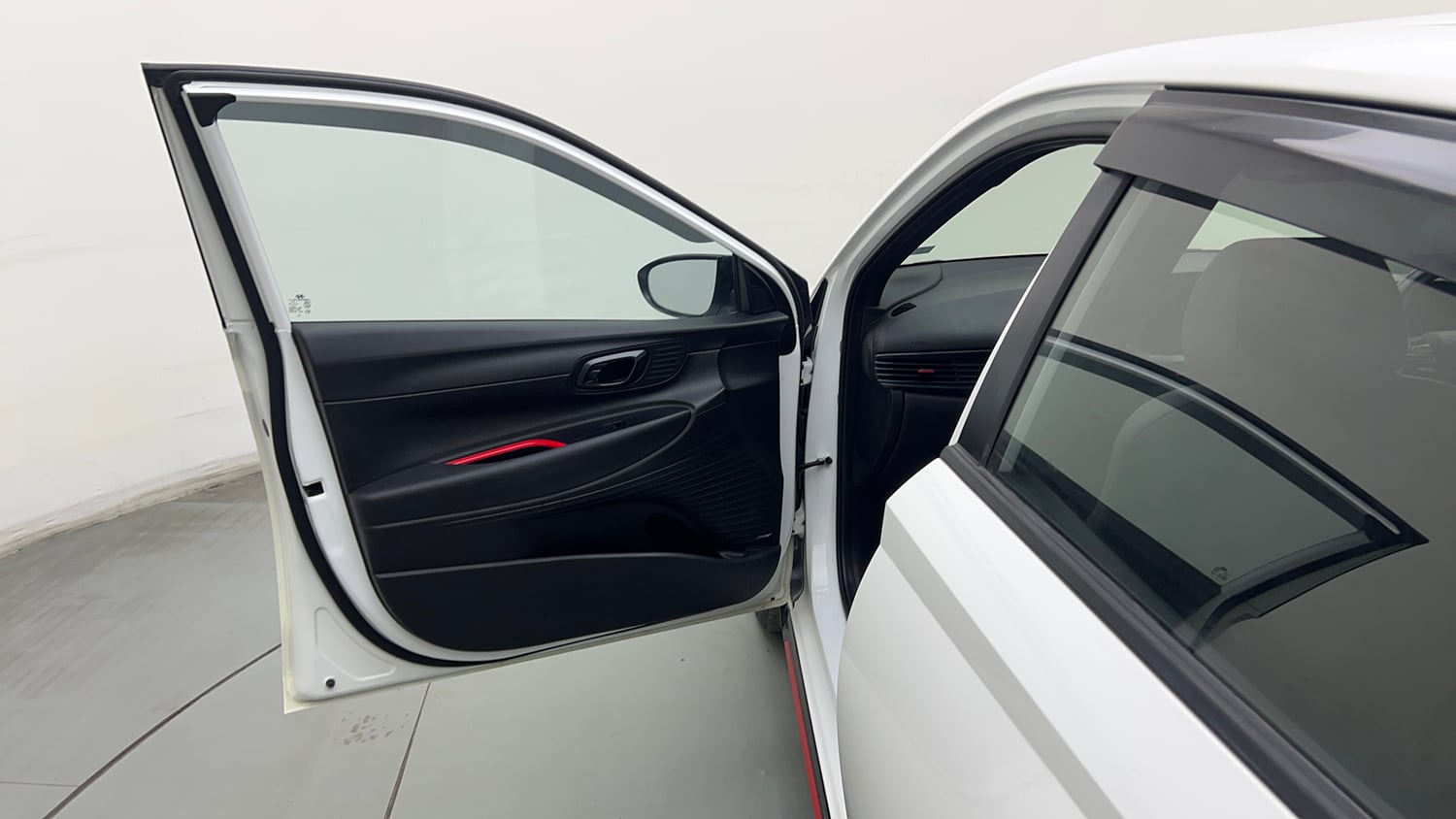 Used 2022 Hyundai i20 N Line N8 1.0 Turbo DCT Petrol Automatic interior LEFT FRONT DOOR OPEN VIEW