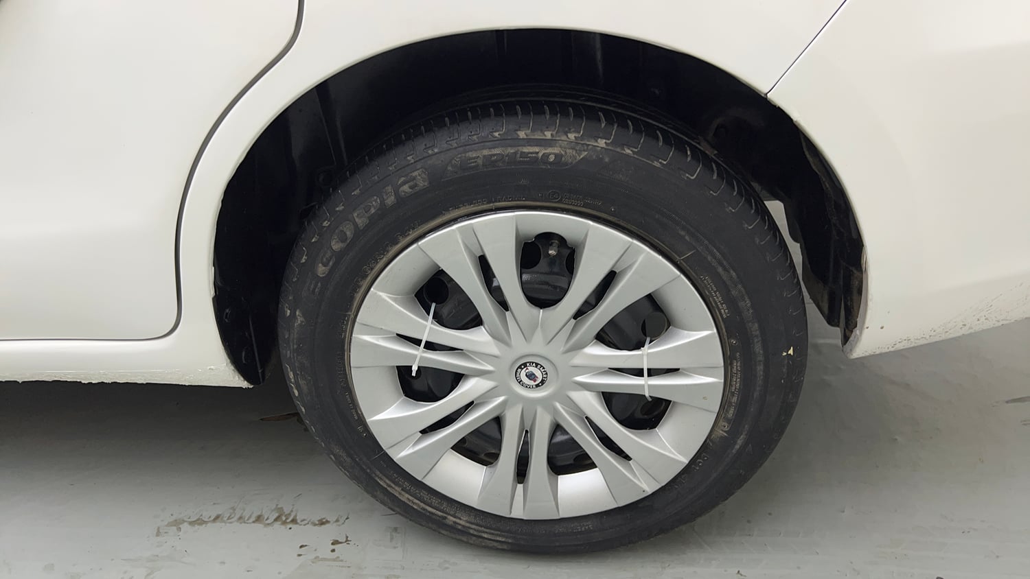 Used 2013 Maruti Suzuki Ertiga Vxi Petrol Manual tyres LEFT REAR TYRE RIM VIEW