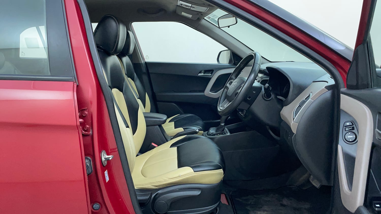 Used 2017 Hyundai Creta 1.6 SX Plus AT Petrol Petrol Automatic interior RIGHT SIDE FRONT DOOR CABIN VIEW
