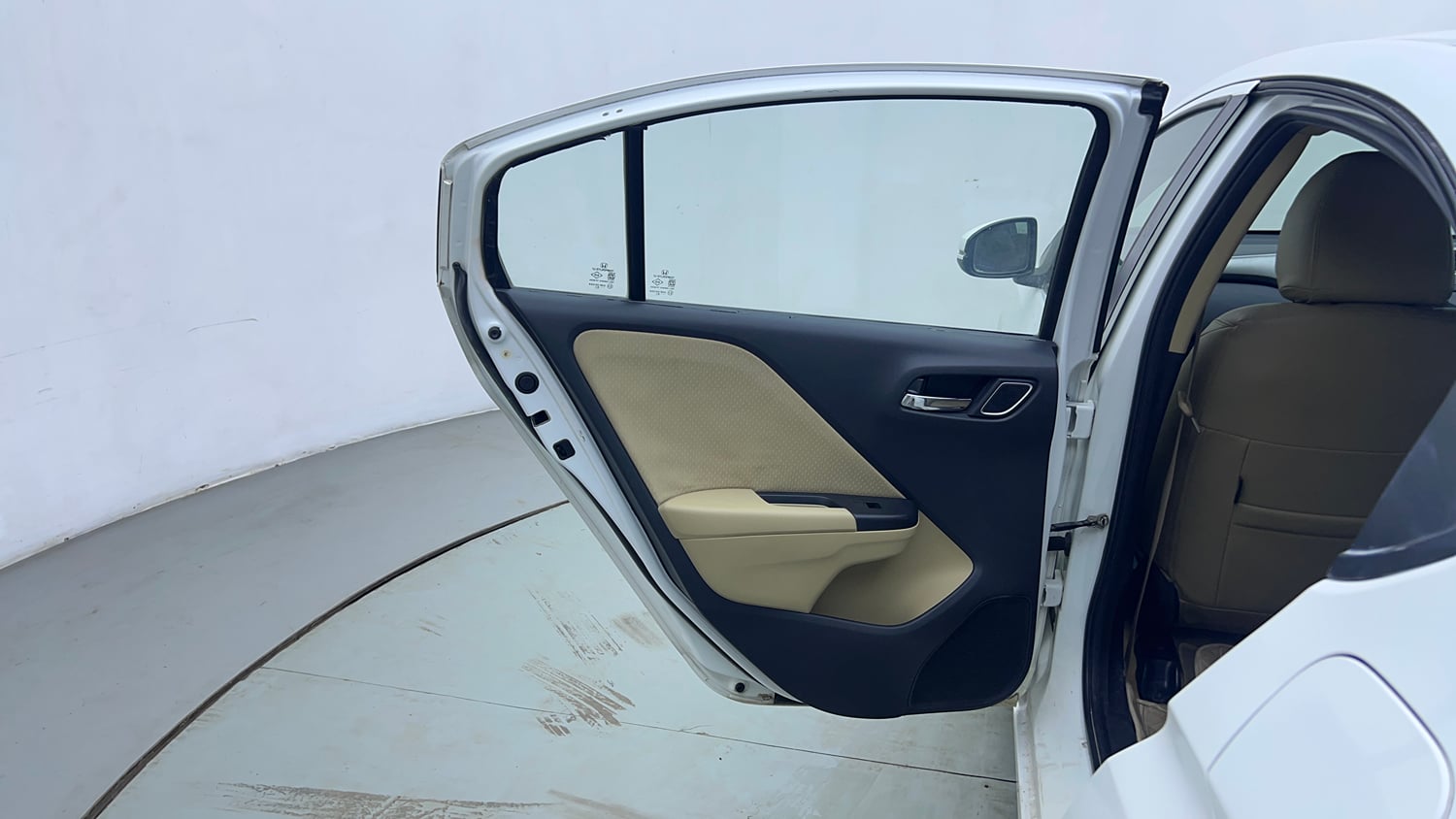 Used 2019 Honda City V CVT Petrol Petrol Automatic interior LEFT REAR DOOR OPEN VIEW
