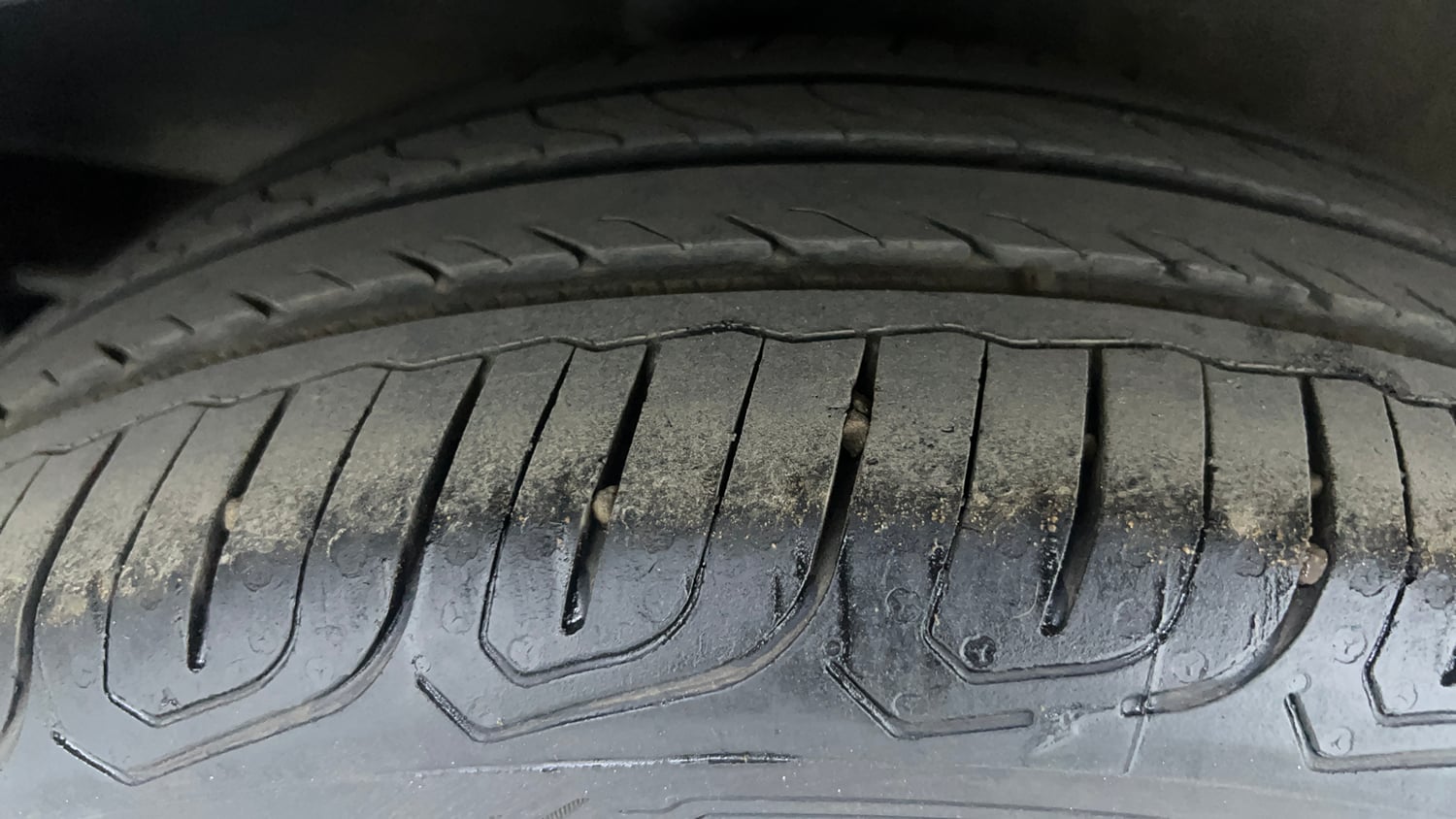 Used 2018 Nissan Micra XV CVT Petrol Automatic tyres RIGHT REAR TYRE TREAD VIEW