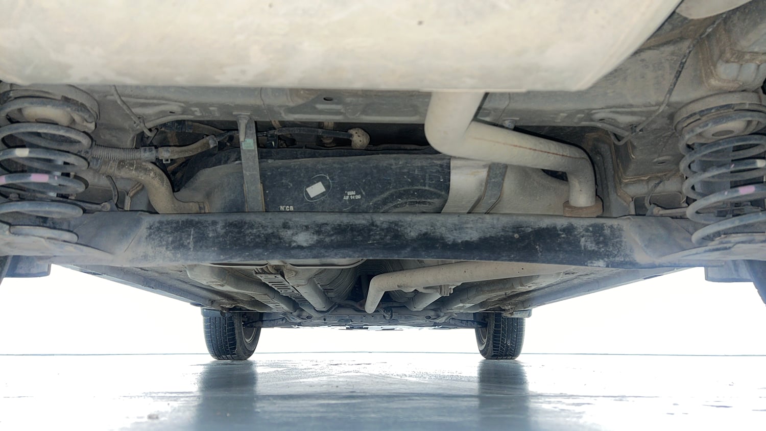 Used 2018 Hyundai Creta S 1.4 CRDi Diesel Manual extra REAR UNDERBODY VIEW (TAKEN FROM REAR)