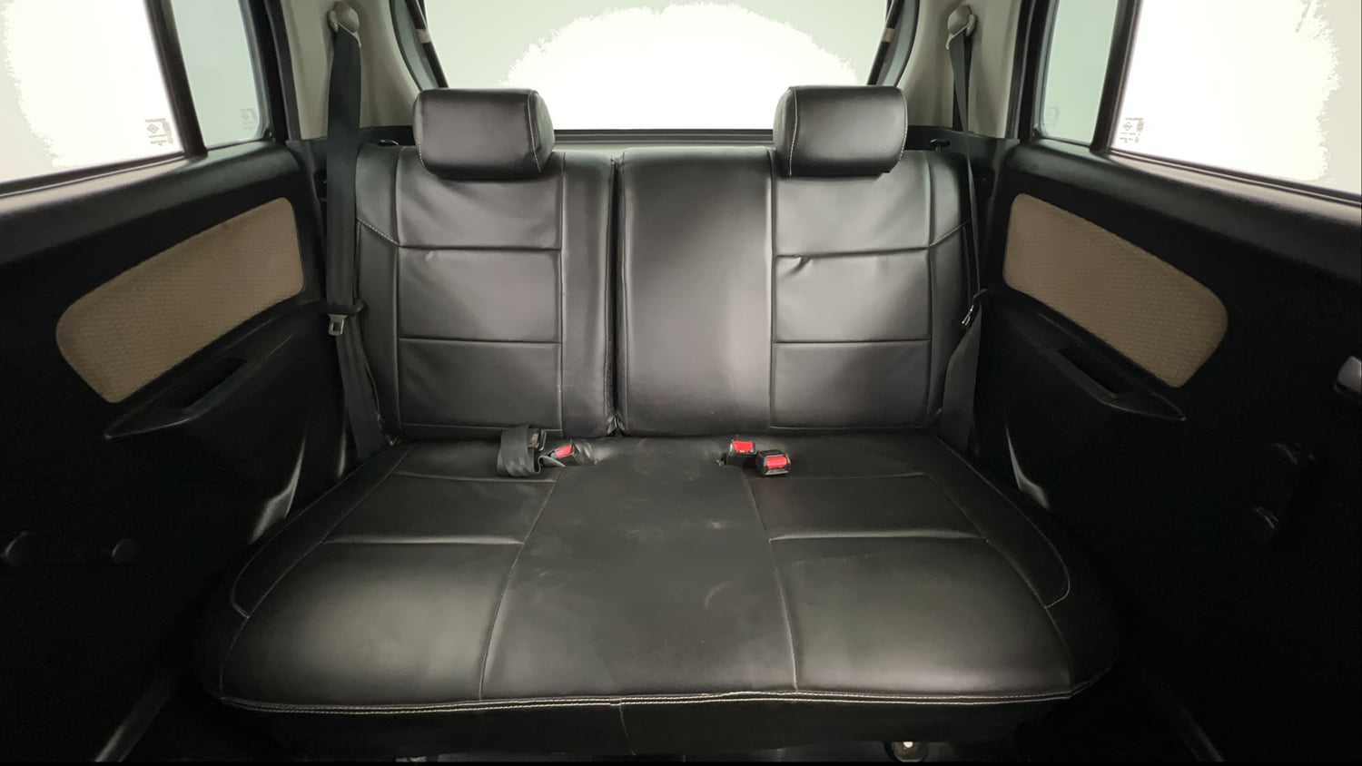 Used 2017 Maruti Suzuki Wagon R LXI CNG Cng Manual interior REAR SEAT CONDITION VIEW