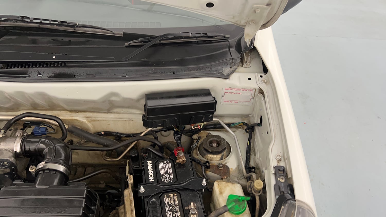 Used 2018 Maruti Suzuki Alto 800 VXi Petrol Manual engine ENGINE LEFT SIDE HINGE & APRON VIEW