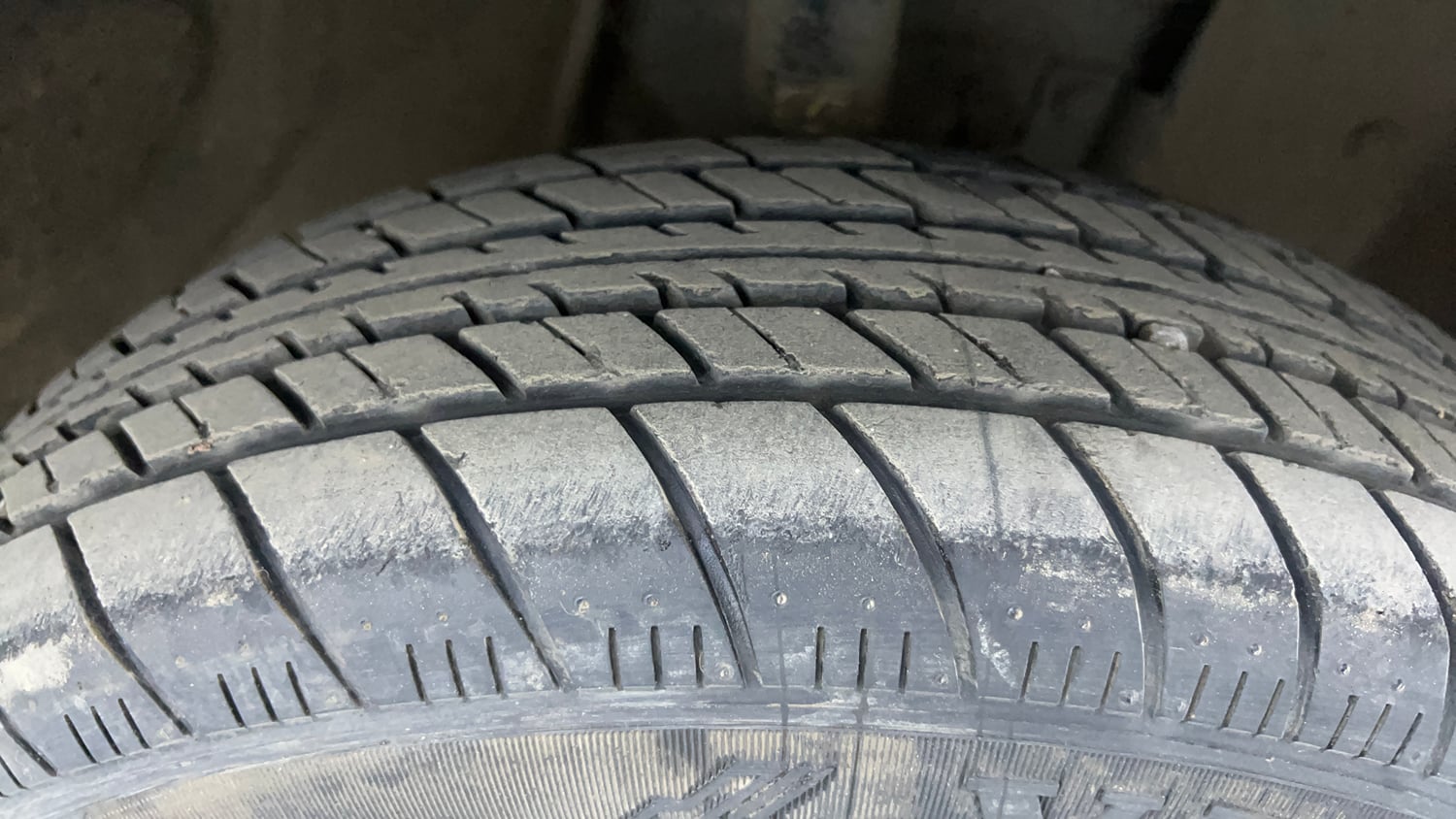 Used 2014 Nissan Micra Active XL Petrol Manual tyres RIGHT FRONT TYRE TREAD VIEW