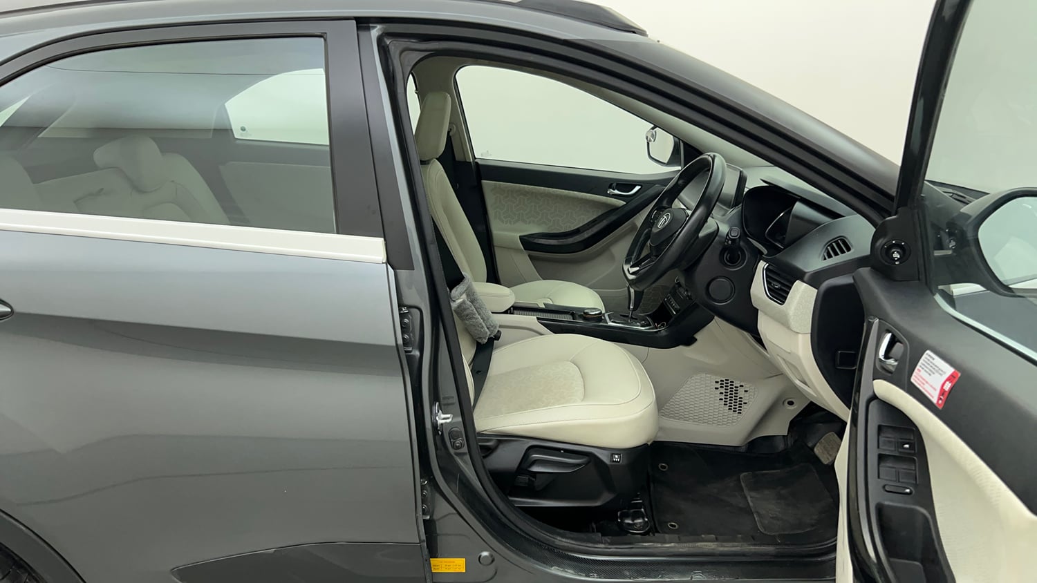 Used 2022 Tata Nexon XZA Plus (Premium) Petrol Automatic interior RIGHT SIDE FRONT DOOR CABIN VIEW