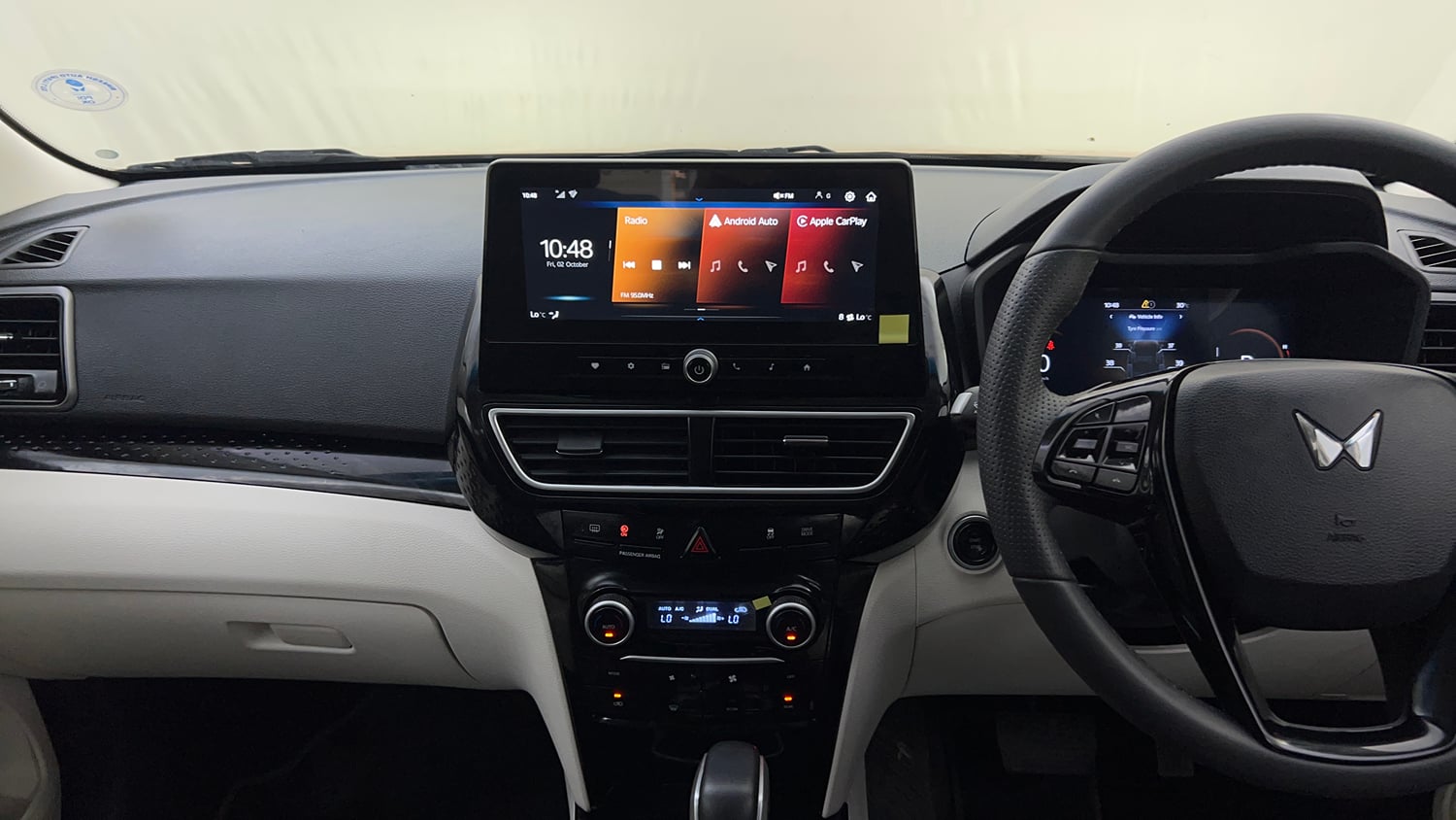 Used 2026 Mahindra XUV 3XO AX5 1.2 Petrol AT Petrol Automatic interior MUSIC SYSTEM & AC CONTROL VIEW
