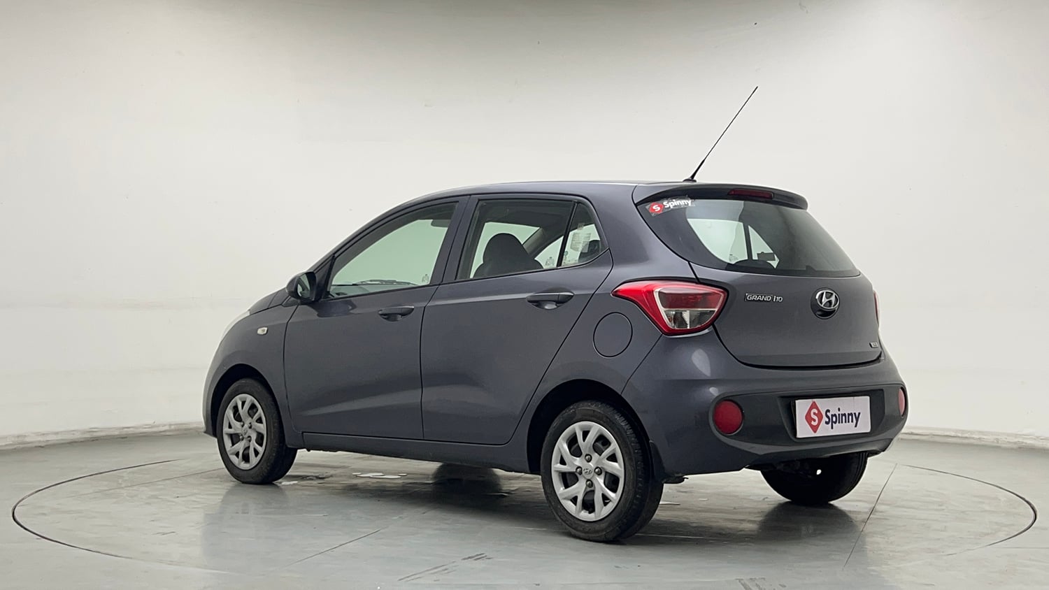 Used 2017 Hyundai Grand i10 Magna 1.2 Kappa VTVT Petrol Manual exterior LEFT REAR CORNER VIEW