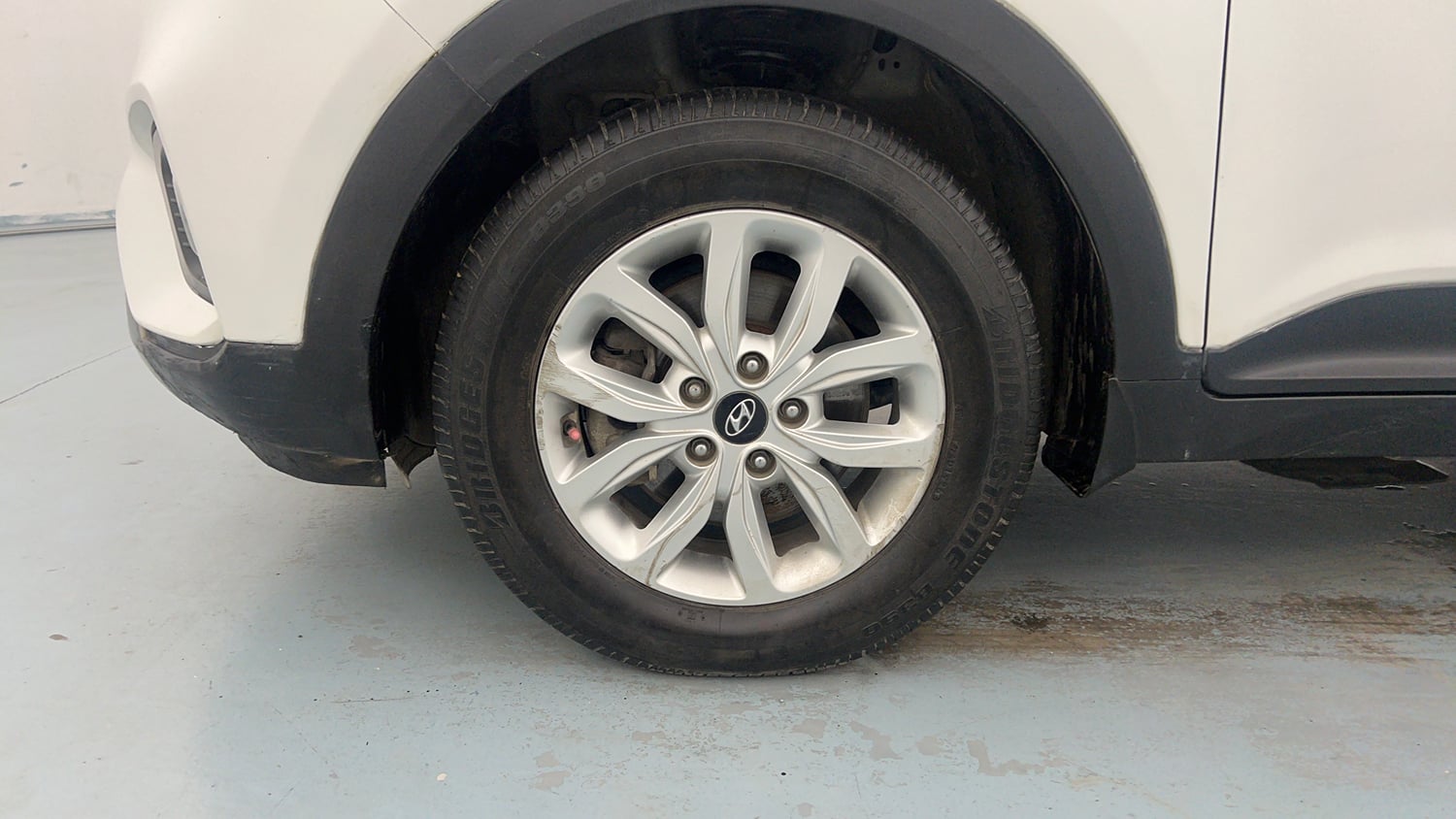 Used 2018 Hyundai Creta S 1.4 CRDi Diesel Manual tyres LEFT FRONT TYRE RIM VIEW