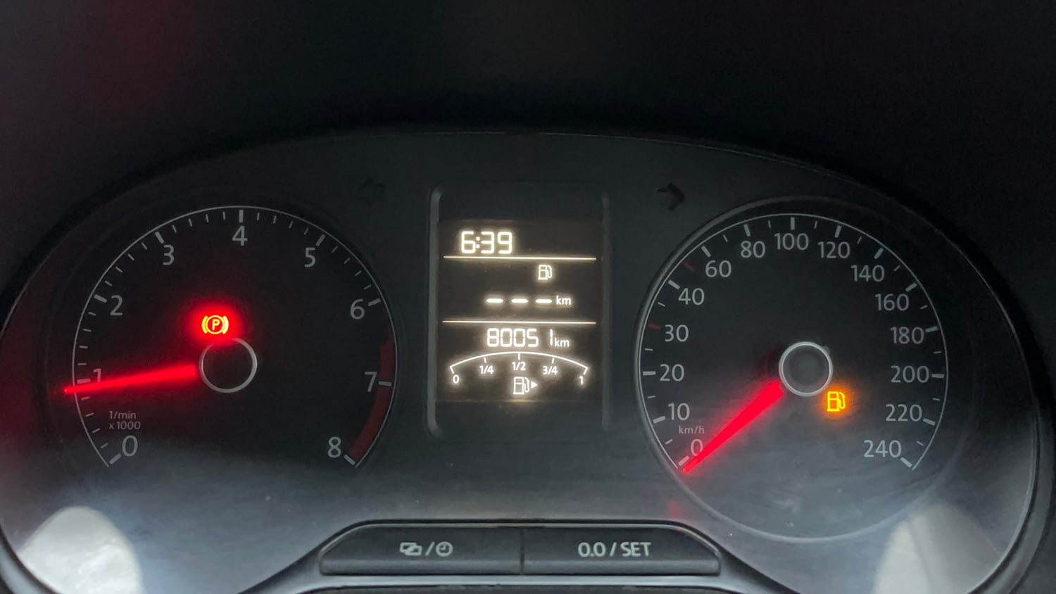 Used 2016 Volkswagen Polo Comfortline 1.2L (P) Petrol Manual interior CLUSTERMETER VIEW