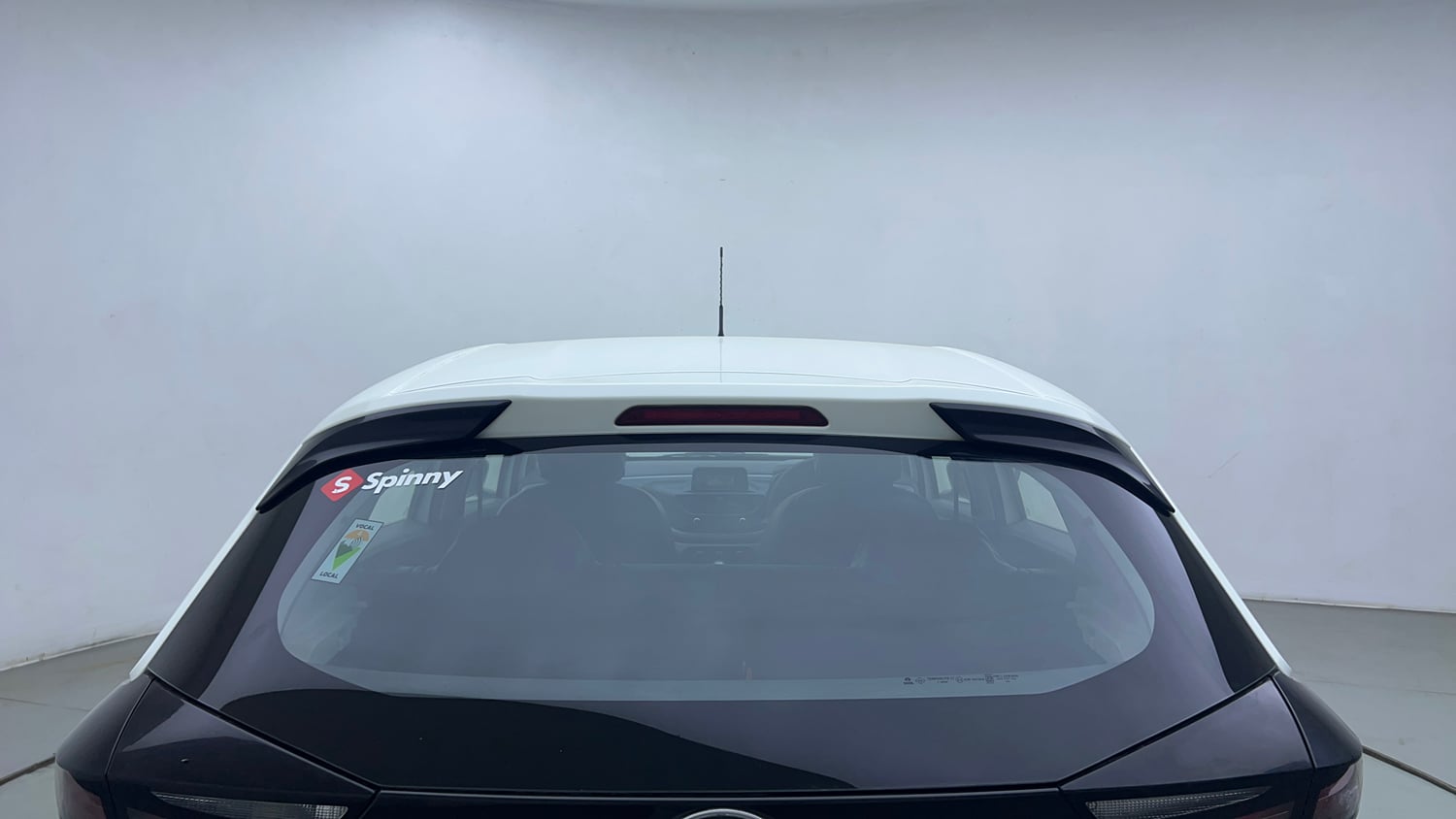 Used 2021 Tata Altroz XM Petrol Petrol Manual exterior BACK WINDSHIELD VIEW