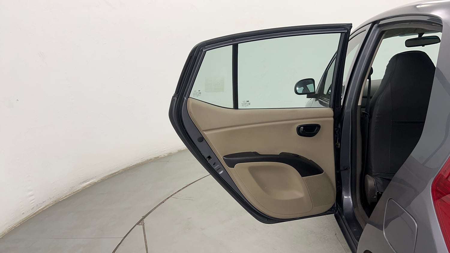 Used 2015 Hyundai i10 Magna 1.1 iRDE2 Petrol Manual interior LEFT REAR DOOR OPEN VIEW