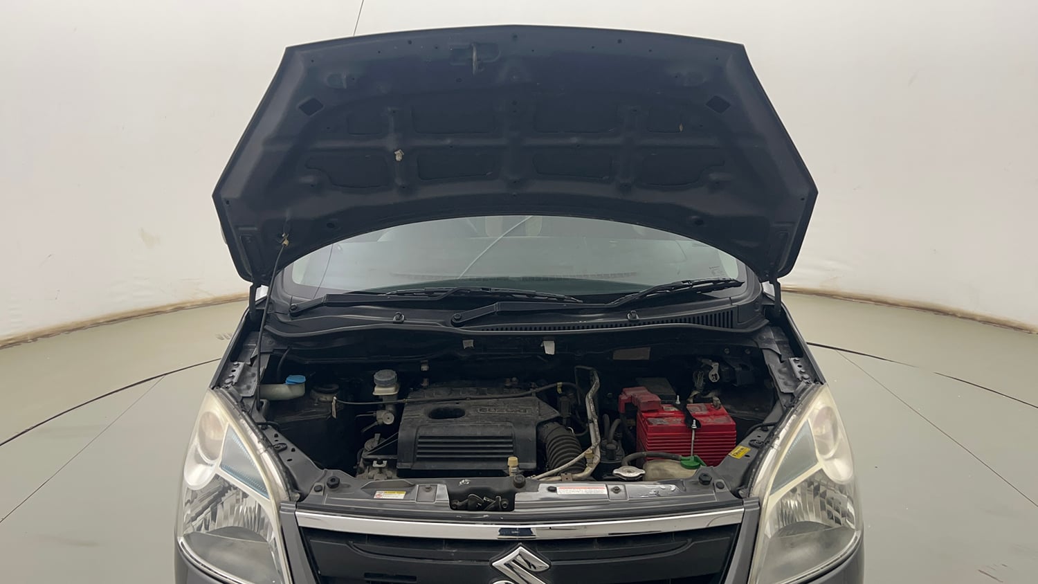 Used 2016 Maruti Suzuki Wagon R VXI Petrol Manual engine ENGINE & BONNET OPEN FRONT VIEW