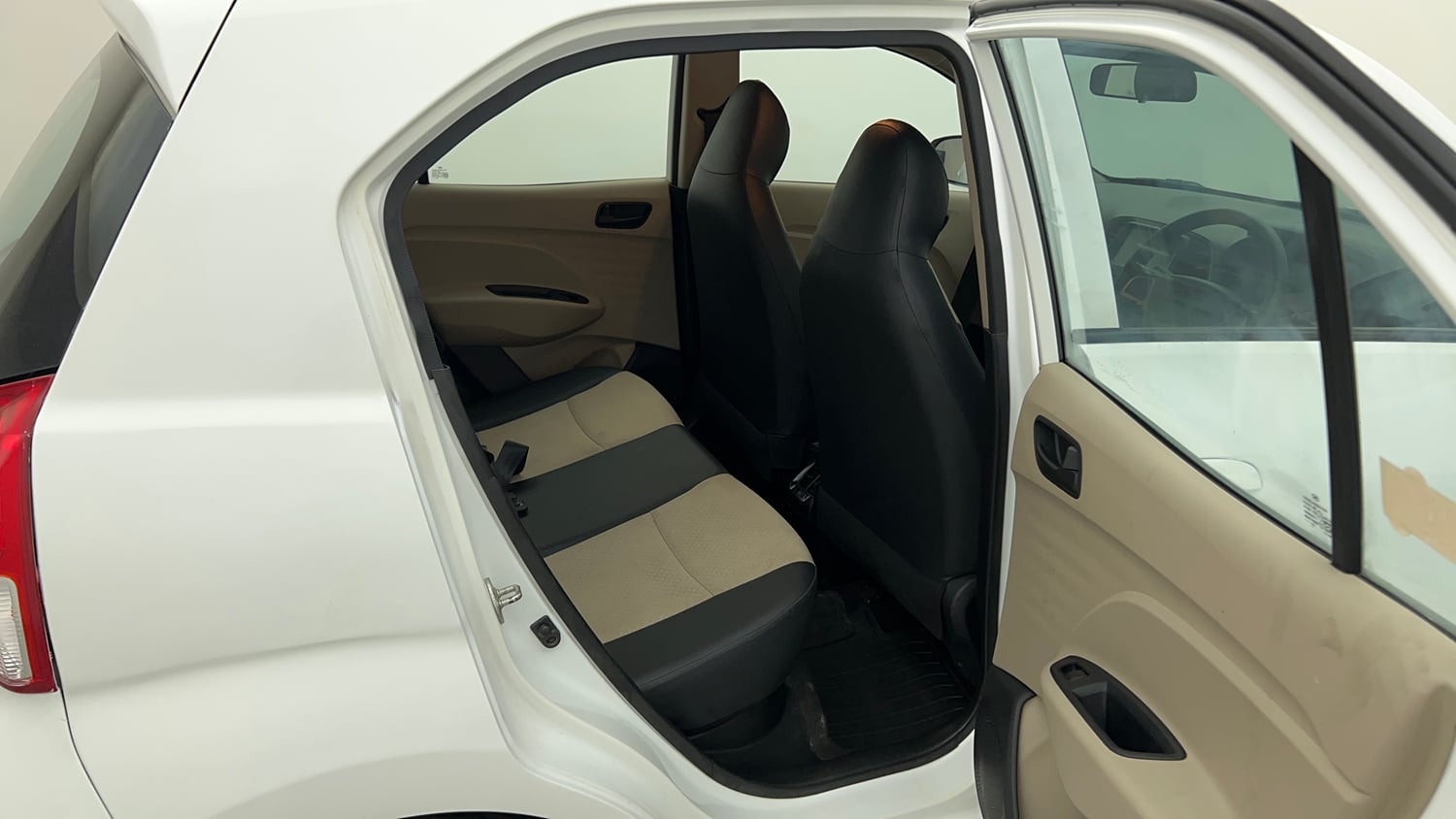 Used 2020 Hyundai Santro Sportz CNG Cng Manual interior RIGHT SIDE REAR DOOR CABIN VIEW