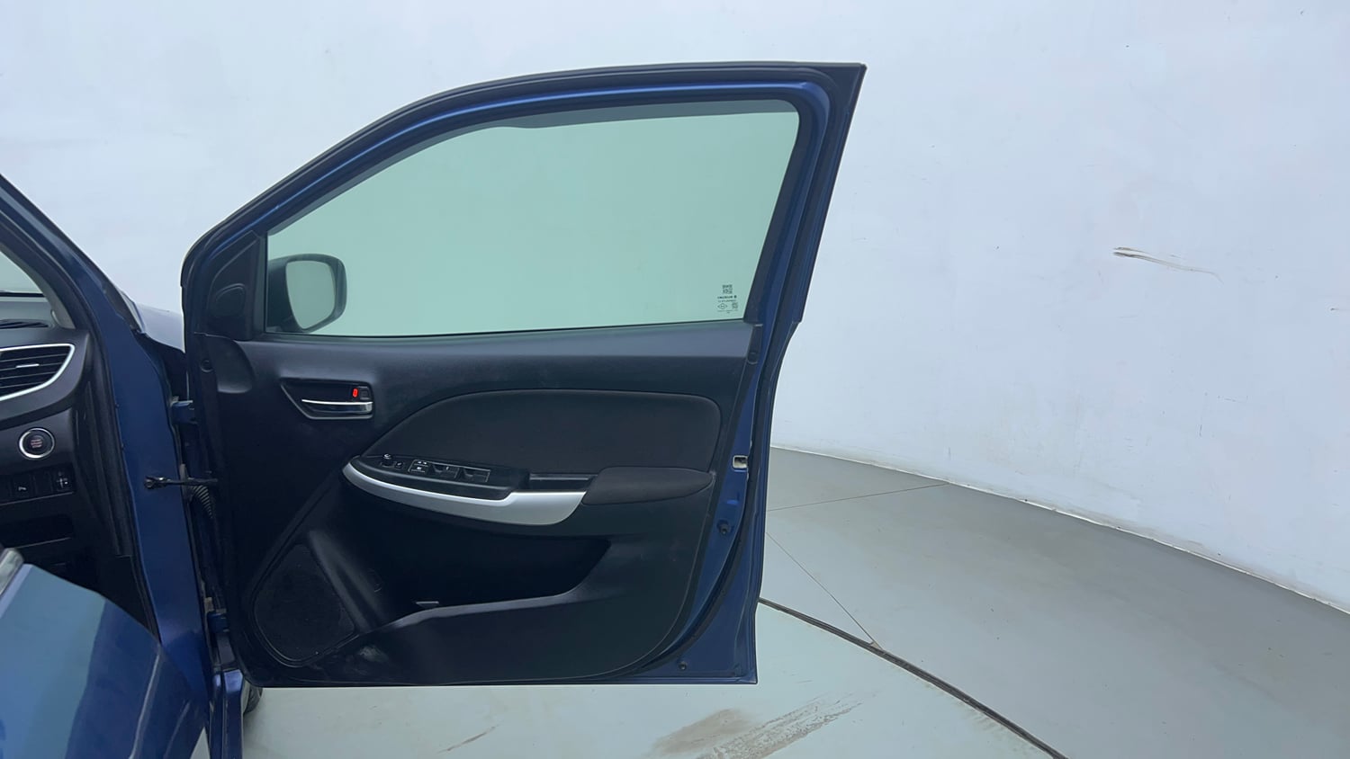 Used 2018 Maruti Suzuki Baleno Alpha 1.2 Petrol Manual interior RIGHT FRONT DOOR OPEN VIEW