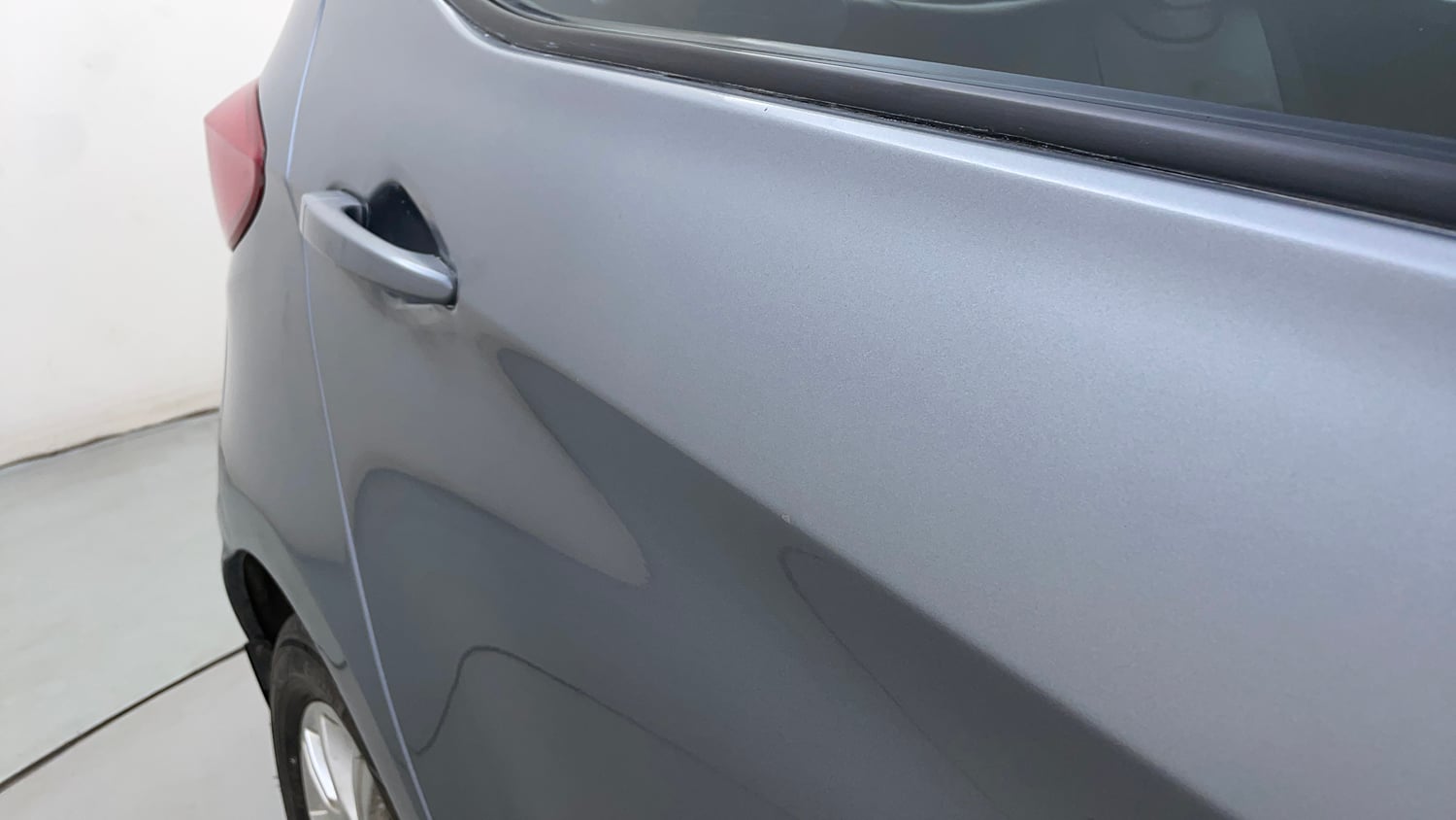 Used 2018 Tata Tiago Revotron XZA Petrol Automatic dents MINOR DENT