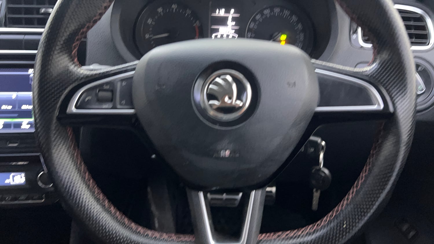 Used 2018 Skoda Rapid Style 1.6 MPI AT Petrol Automatic top_features Airbags